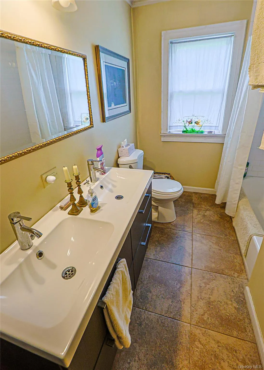 1085 Violet Avenue, Hyde Park, NY, 3 Bedrooms Bedrooms, 9 Rooms Rooms,2 BathroomsBathrooms,Residential,For Rent,Violet,0,1041828 1085 Violet Avenue, Hyde Park, NY, 3 Bedrooms Bedrooms, 9 Rooms Rooms,2 BathroomsBathrooms,Residential,For Rent,Violet,0,1041828