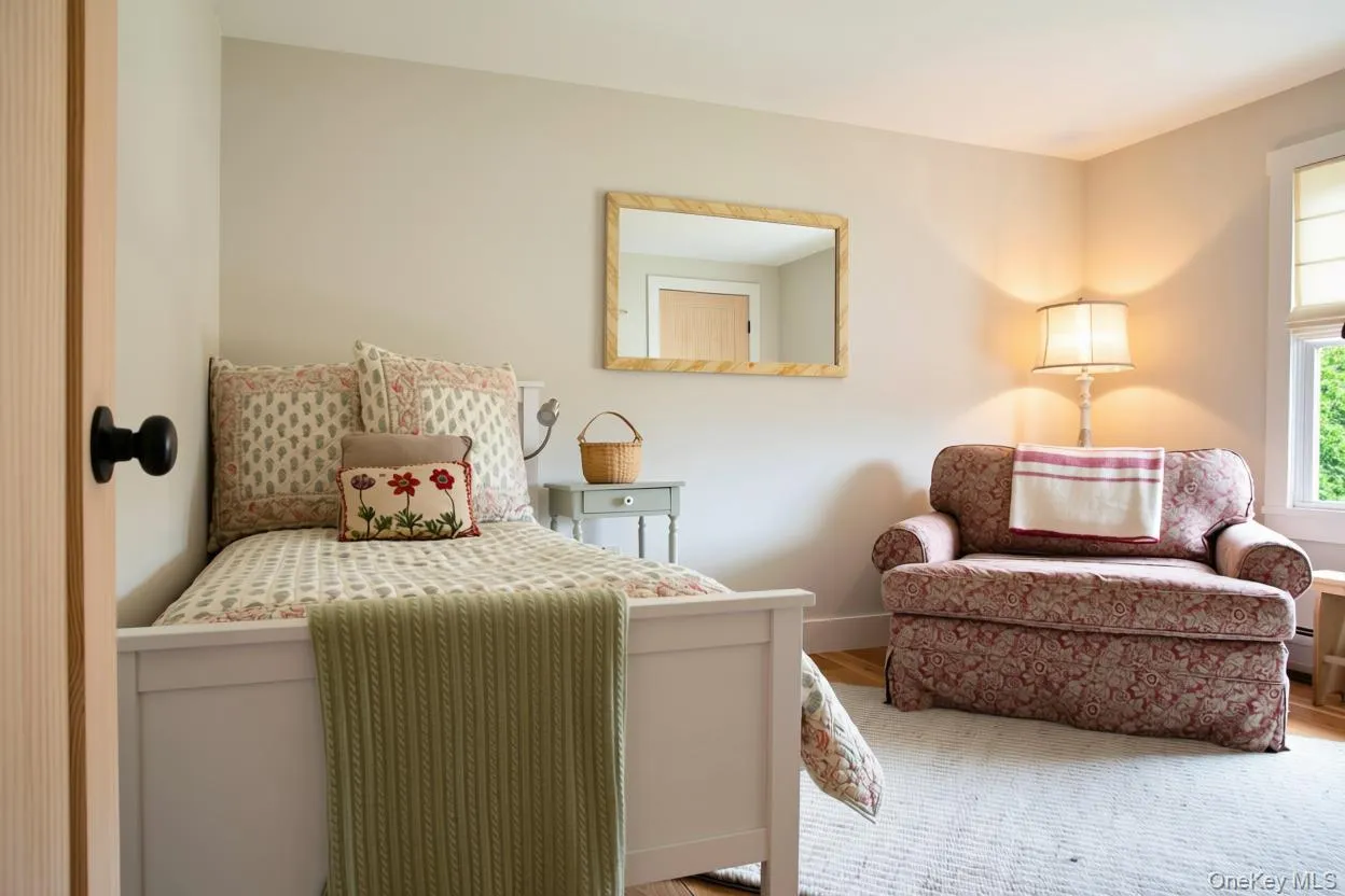 Comfortably Furnished Comfortably Furnished