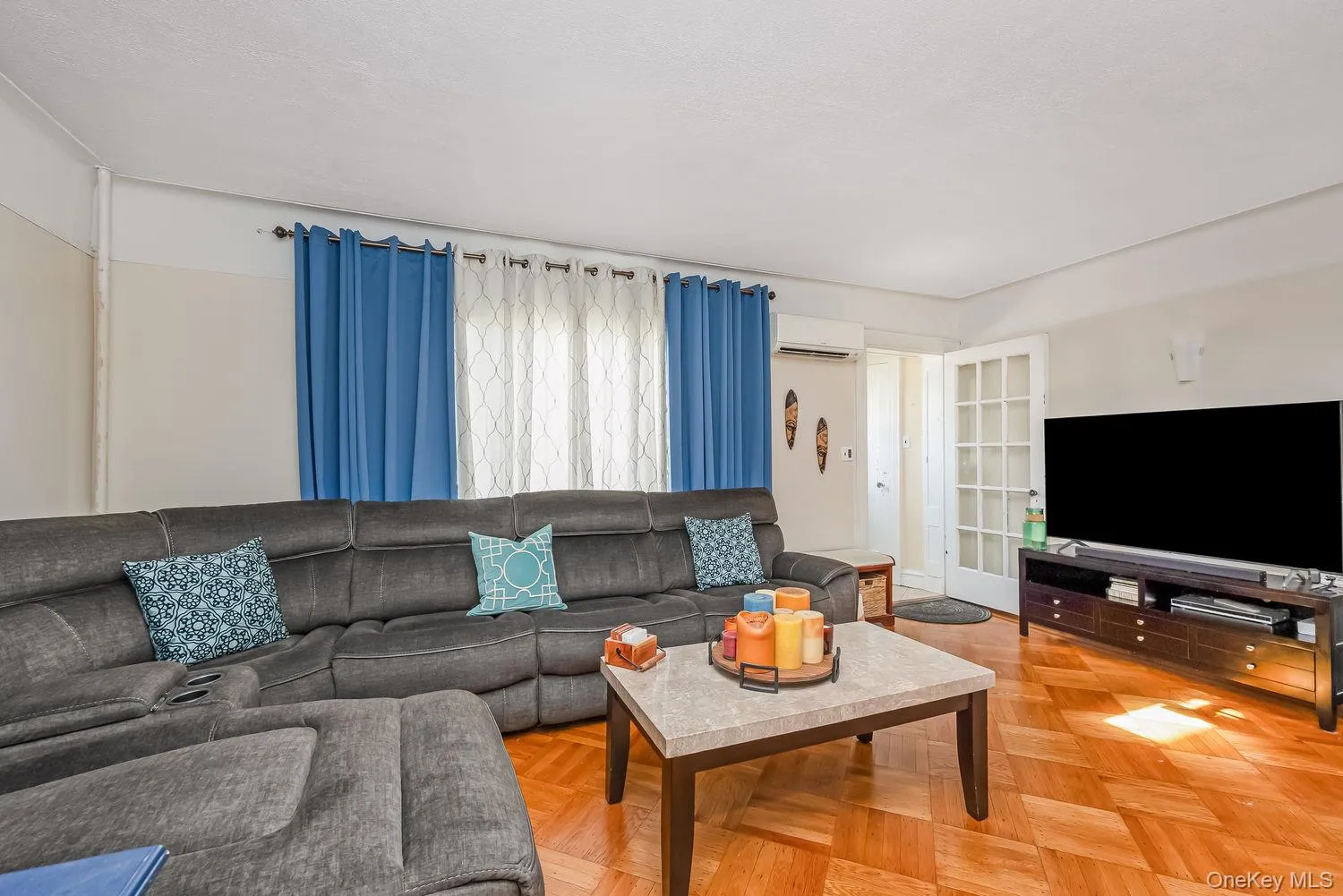 200-06 115th Avenue, New York, NY, 3 Bedrooms Bedrooms, 8 Rooms Rooms,2 BathroomsBathrooms,Residential,For Rent,115th,0,1041835 200-06 115th Avenue, New York, NY, 3 Bedrooms Bedrooms, 8 Rooms Rooms,2 BathroomsBathrooms,Residential,For Rent,115th,0,1041835