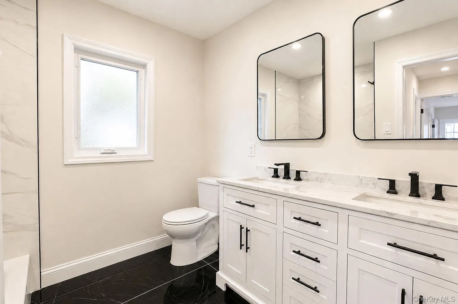 441 Roslyn Road, North Hempstead, NY, 4 Bedrooms Bedrooms, 8 Rooms Rooms,2 BathroomsBathrooms,Residential,For Rent,Roslyn,0,1041836 441 Roslyn Road, North Hempstead, NY, 4 Bedrooms Bedrooms, 8 Rooms Rooms,2 BathroomsBathrooms,Residential,For Rent,Roslyn,0,1041836