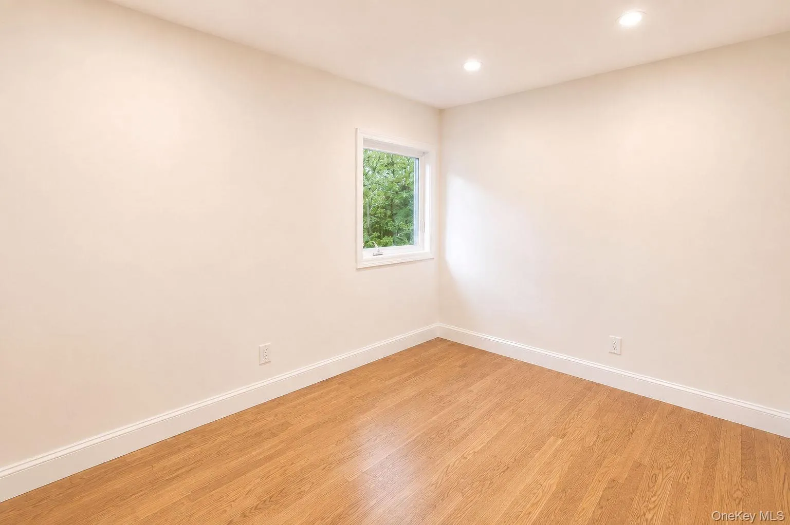 441 Roslyn Road, North Hempstead, NY, 4 Bedrooms Bedrooms, 8 Rooms Rooms,2 BathroomsBathrooms,Residential,For Rent,Roslyn,0,1041836 441 Roslyn Road, North Hempstead, NY, 4 Bedrooms Bedrooms, 8 Rooms Rooms,2 BathroomsBathrooms,Residential,For Rent,Roslyn,0,1041836