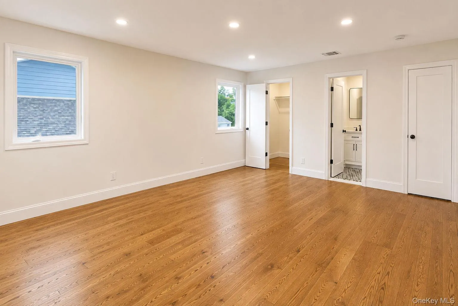 441 Roslyn Road, North Hempstead, NY, 4 Bedrooms Bedrooms, 8 Rooms Rooms,2 BathroomsBathrooms,Residential,For Rent,Roslyn,0,1041836 441 Roslyn Road, North Hempstead, NY, 4 Bedrooms Bedrooms, 8 Rooms Rooms,2 BathroomsBathrooms,Residential,For Rent,Roslyn,0,1041836
