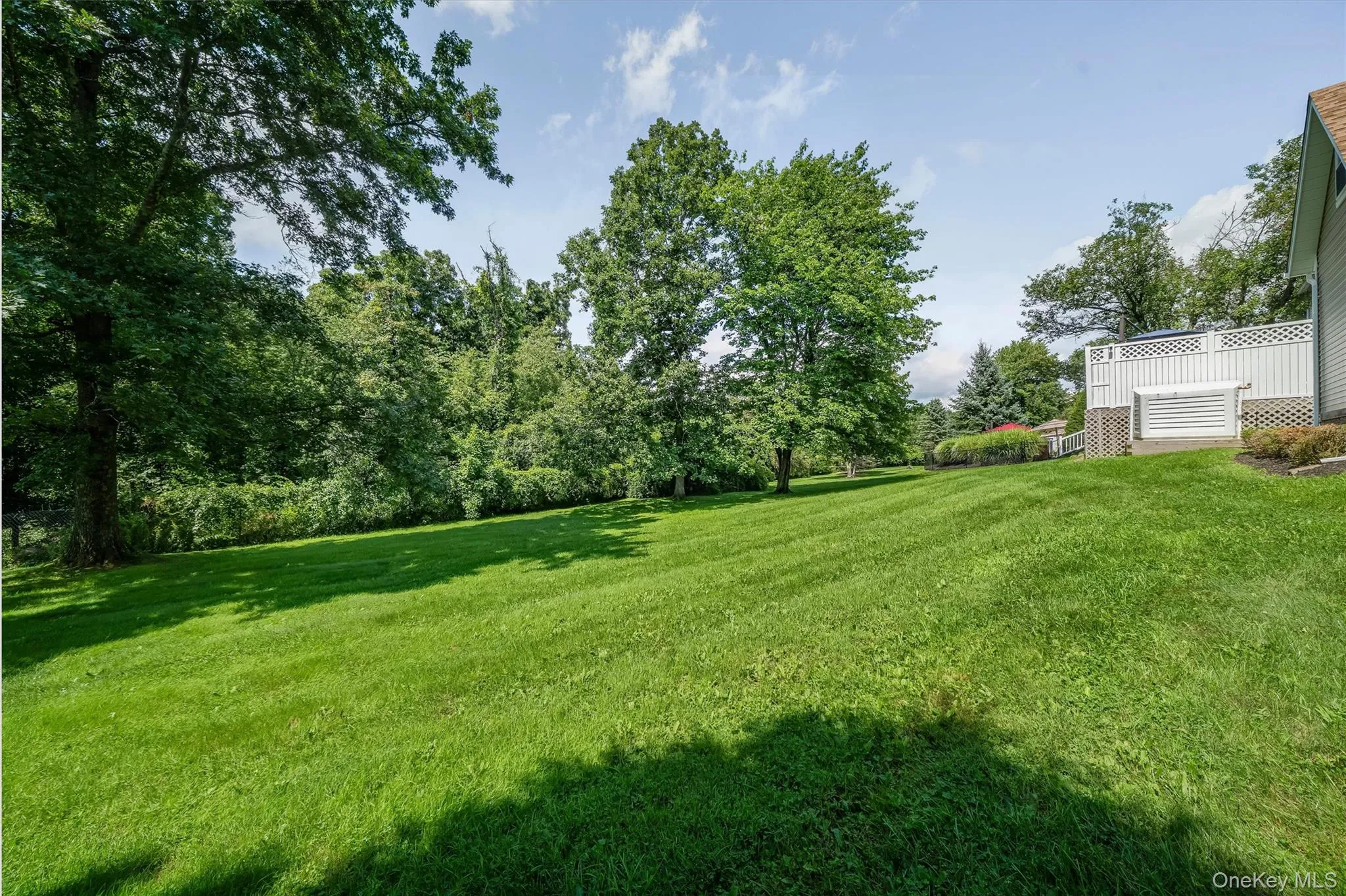 112 Mercury Court, Monroe, NY, 4 Bedrooms Bedrooms, 9 Rooms Rooms,3 BathroomsBathrooms,Residential,For Rent,Mercury,0,1041840 112 Mercury Court, Monroe, NY, 4 Bedrooms Bedrooms, 9 Rooms Rooms,3 BathroomsBathrooms,Residential,For Rent,Mercury,0,1041840