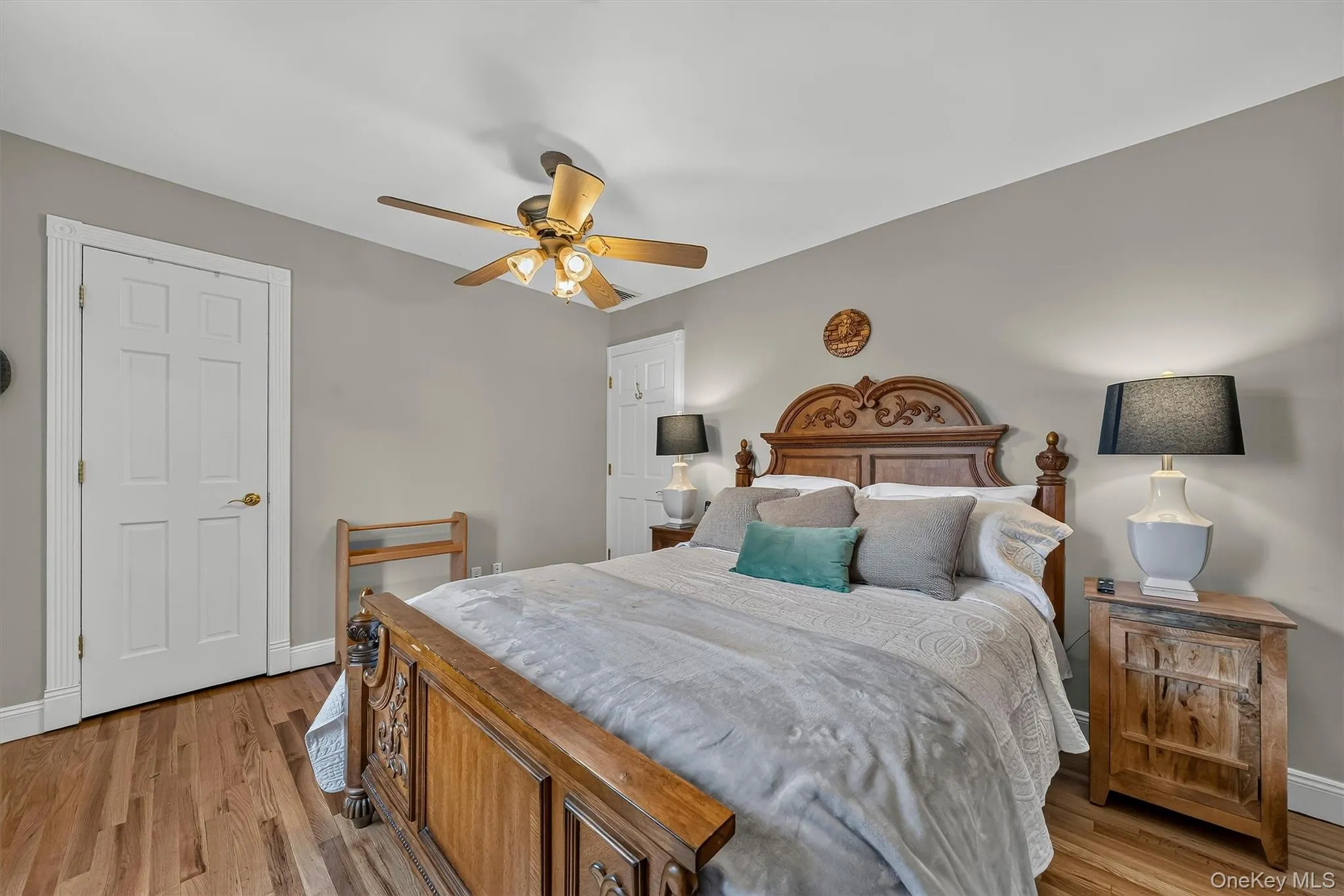112 Mercury Court, Monroe, NY, 4 Bedrooms Bedrooms, 9 Rooms Rooms,3 BathroomsBathrooms,Residential,For Rent,Mercury,0,1041840 112 Mercury Court, Monroe, NY, 4 Bedrooms Bedrooms, 9 Rooms Rooms,3 BathroomsBathrooms,Residential,For Rent,Mercury,0,1041840