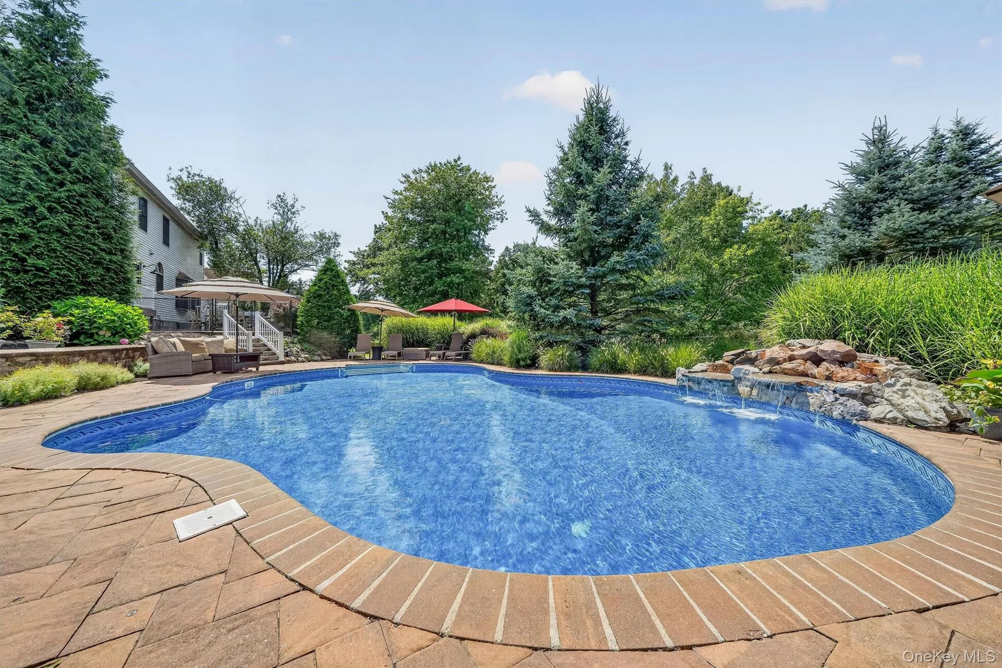 112 Mercury Court, Monroe, NY, 4 Bedrooms Bedrooms, 9 Rooms Rooms,3 BathroomsBathrooms,Residential,For Rent,Mercury,0,1041840 112 Mercury Court, Monroe, NY, 4 Bedrooms Bedrooms, 9 Rooms Rooms,3 BathroomsBathrooms,Residential,For Rent,Mercury,0,1041840