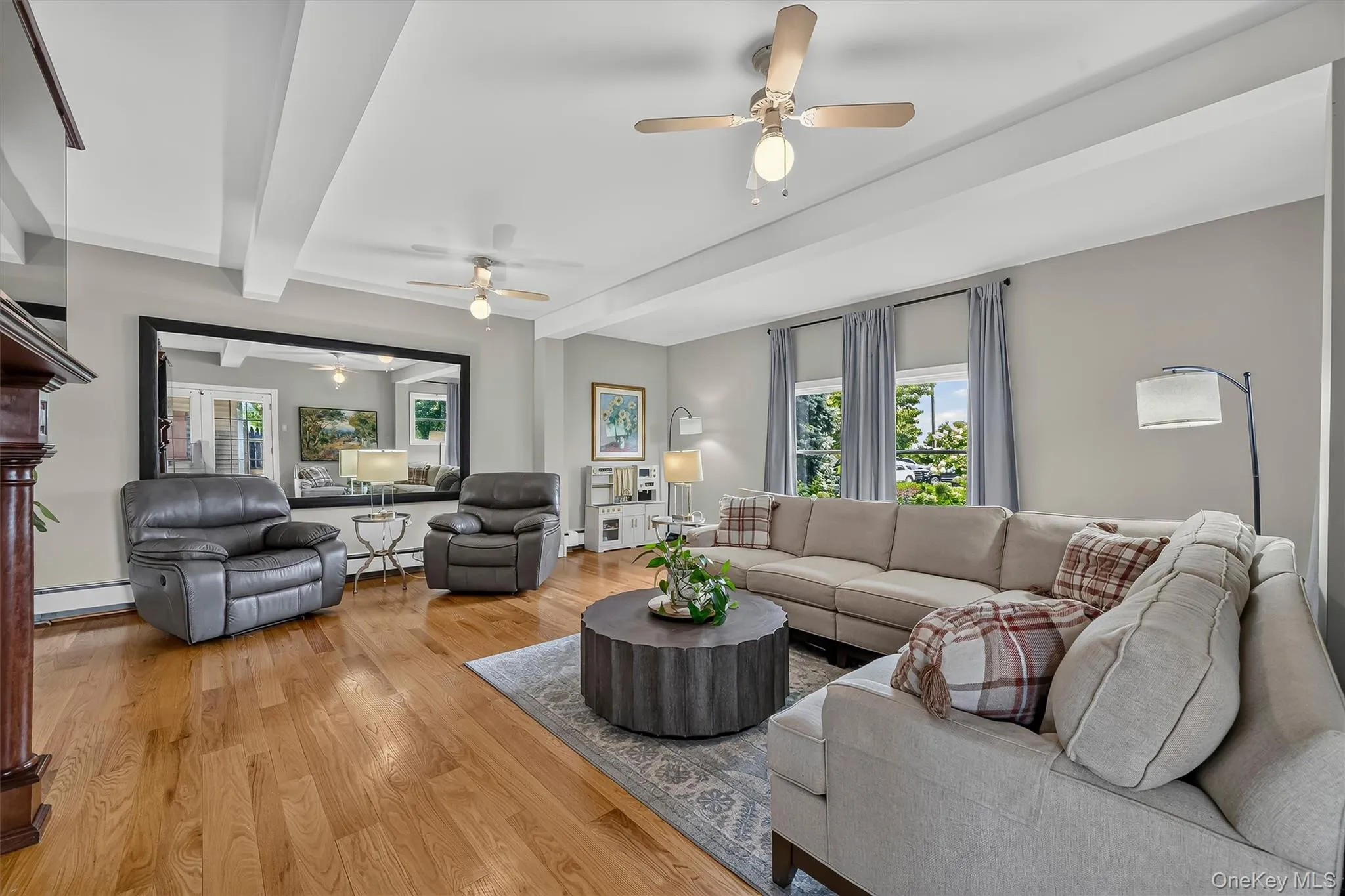 112 Mercury Court, Monroe, NY, 4 Bedrooms Bedrooms, 9 Rooms Rooms,3 BathroomsBathrooms,Residential,For Rent,Mercury,0,1041840 112 Mercury Court, Monroe, NY, 4 Bedrooms Bedrooms, 9 Rooms Rooms,3 BathroomsBathrooms,Residential,For Rent,Mercury,0,1041840