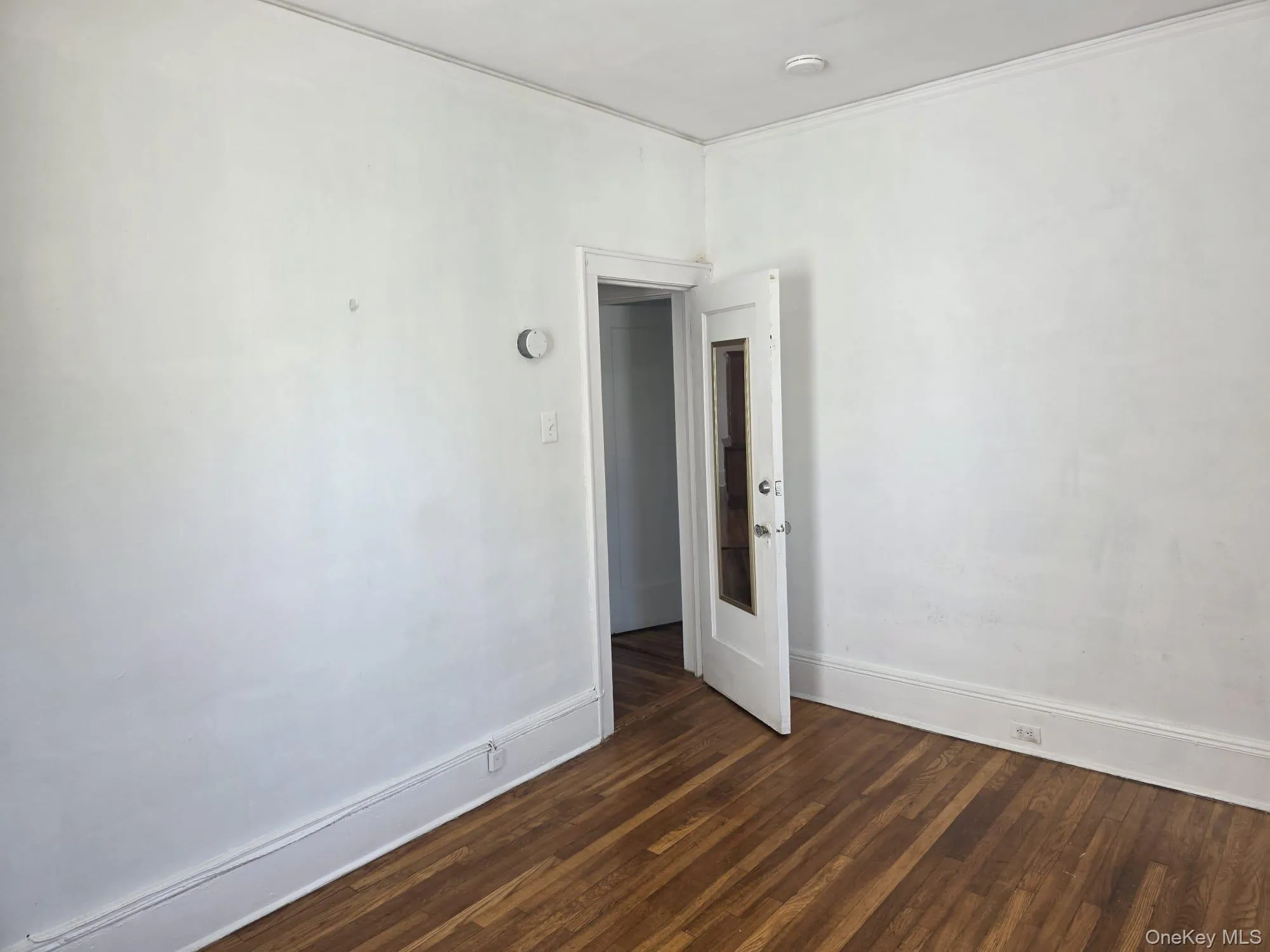 420 Bedford Avenue, Mount Vernon, NY, 3 Bedrooms Bedrooms, 6 Rooms Rooms,1 BathroomBathrooms,Residential Lease,For Rent,Bedford,0,1041847 420 Bedford Avenue, Mount Vernon, NY, 3 Bedrooms Bedrooms, 6 Rooms Rooms,1 BathroomBathrooms,Residential Lease,For Rent,Bedford,0,1041847
