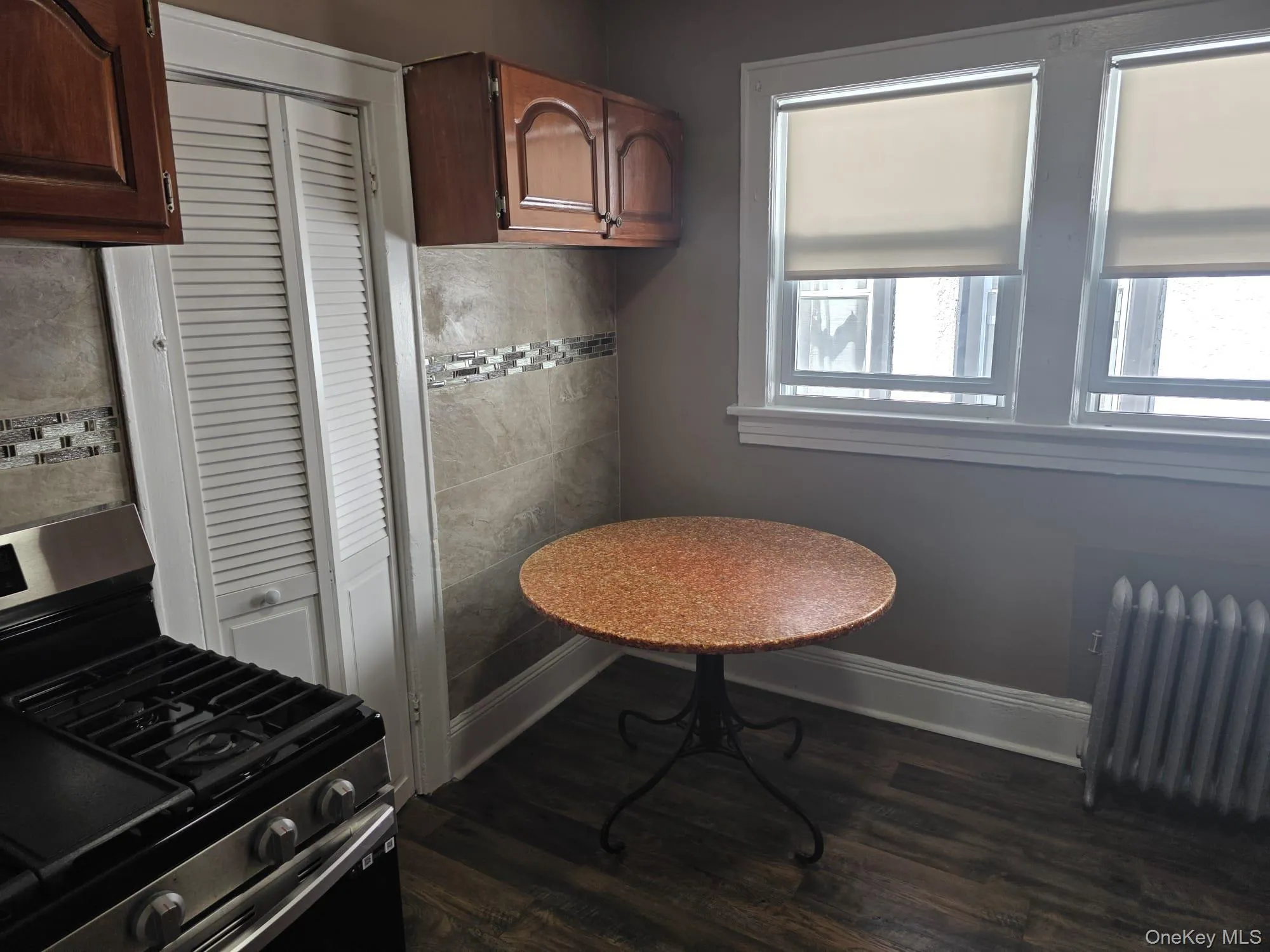 420 Bedford Avenue, Mount Vernon, NY, 3 Bedrooms Bedrooms, 6 Rooms Rooms,1 BathroomBathrooms,Residential Lease,For Rent,Bedford,0,1041847 420 Bedford Avenue, Mount Vernon, NY, 3 Bedrooms Bedrooms, 6 Rooms Rooms,1 BathroomBathrooms,Residential Lease,For Rent,Bedford,0,1041847