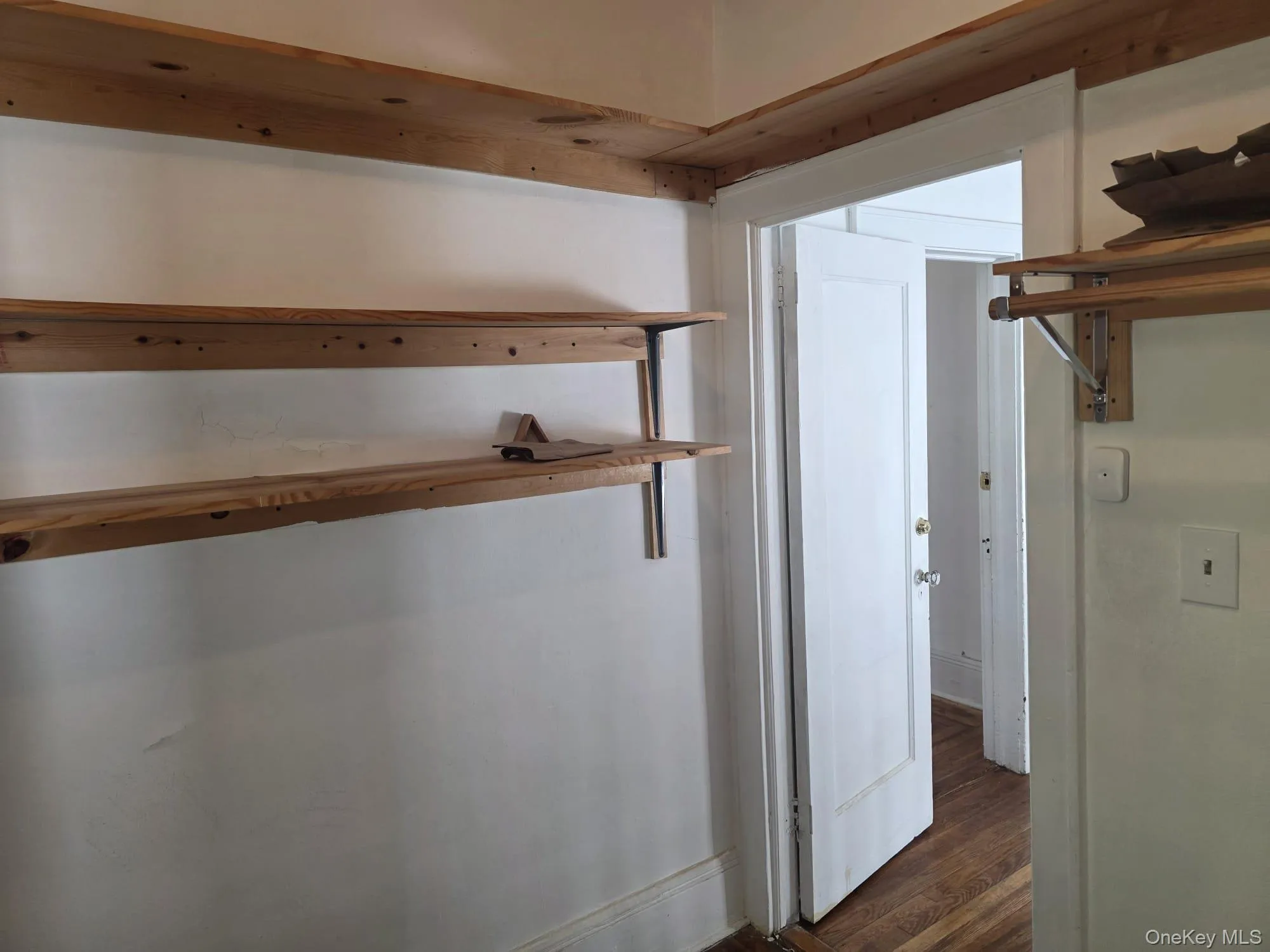 420 Bedford Avenue, Mount Vernon, NY, 3 Bedroom Bedrooms, 6 Room Rooms,1 BathroomBathrooms,Residential Lease,For Rent,Bedford,0,1041847 420 Bedford Avenue, Mount Vernon, NY, 3 Bedroom Bedrooms, 6 Room Rooms,1 BathroomBathrooms,Residential Lease,For Rent,Bedford,0,1041847