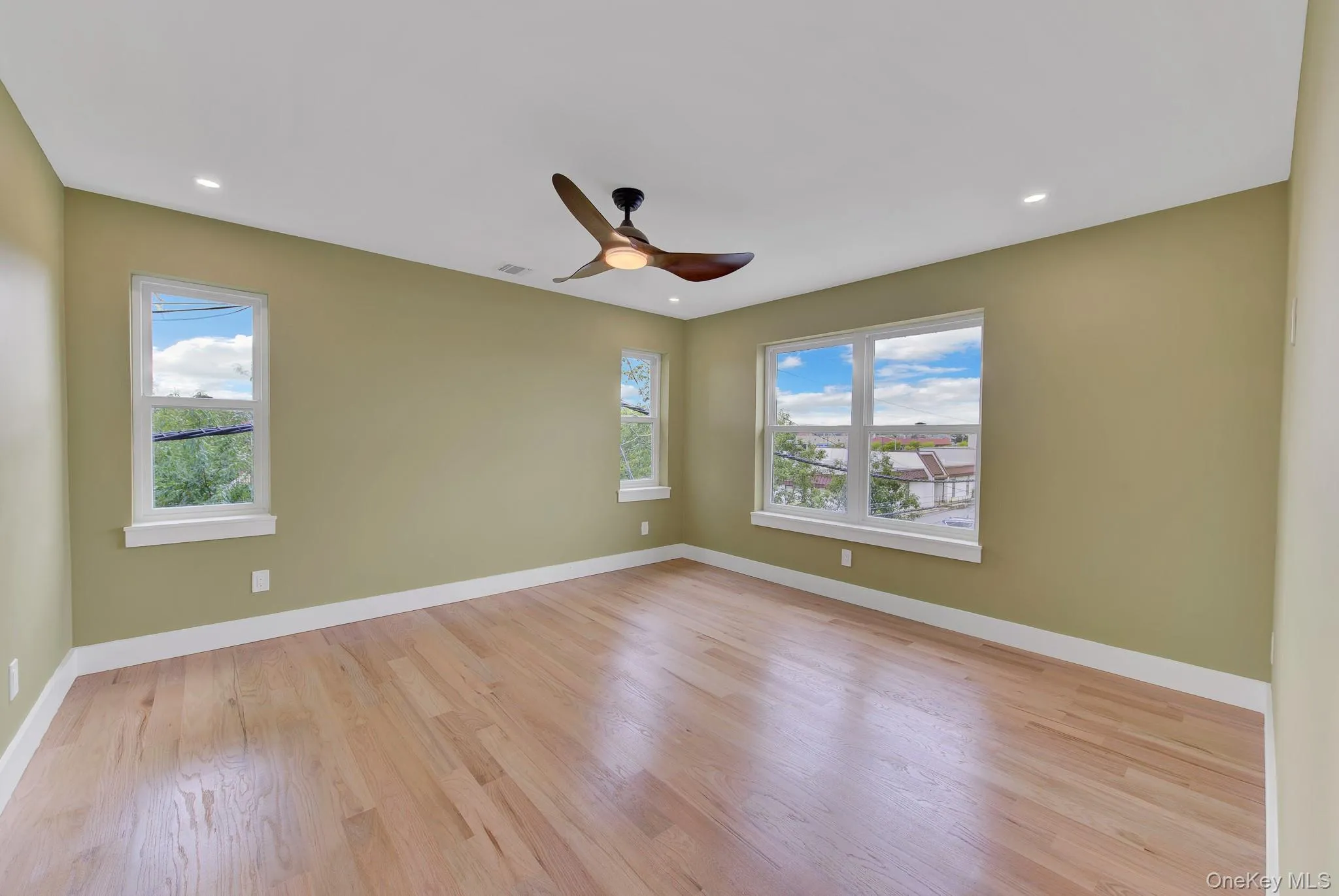 328 Chester Street, Long Beach, NY, 3 Bedrooms Bedrooms, 8 Rooms Rooms,2 BathroomsBathrooms,Residential Lease,For Rent,Chester,0,1041853 328 Chester Street, Long Beach, NY, 3 Bedrooms Bedrooms, 8 Rooms Rooms,2 BathroomsBathrooms,Residential Lease,For Rent,Chester,0,1041853