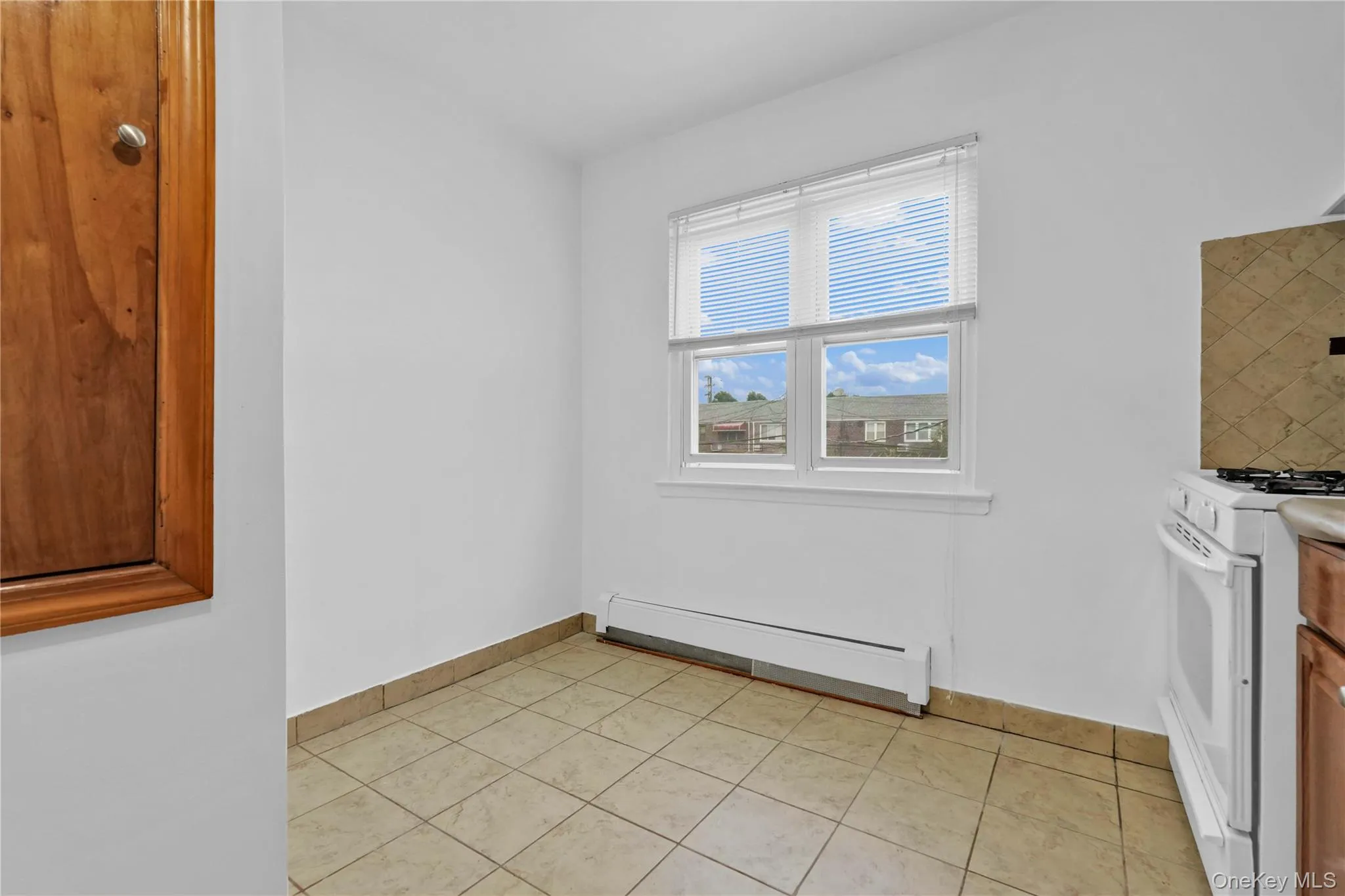 62-12 69th Place, New York, NY, 2 Bedrooms Bedrooms, 4 Rooms Rooms,1 BathroomBathrooms,Residential Lease,For Rent,69th,0,1041854 62-12 69th Place, New York, NY, 2 Bedrooms Bedrooms, 4 Rooms Rooms,1 BathroomBathrooms,Residential Lease,For Rent,69th,0,1041854