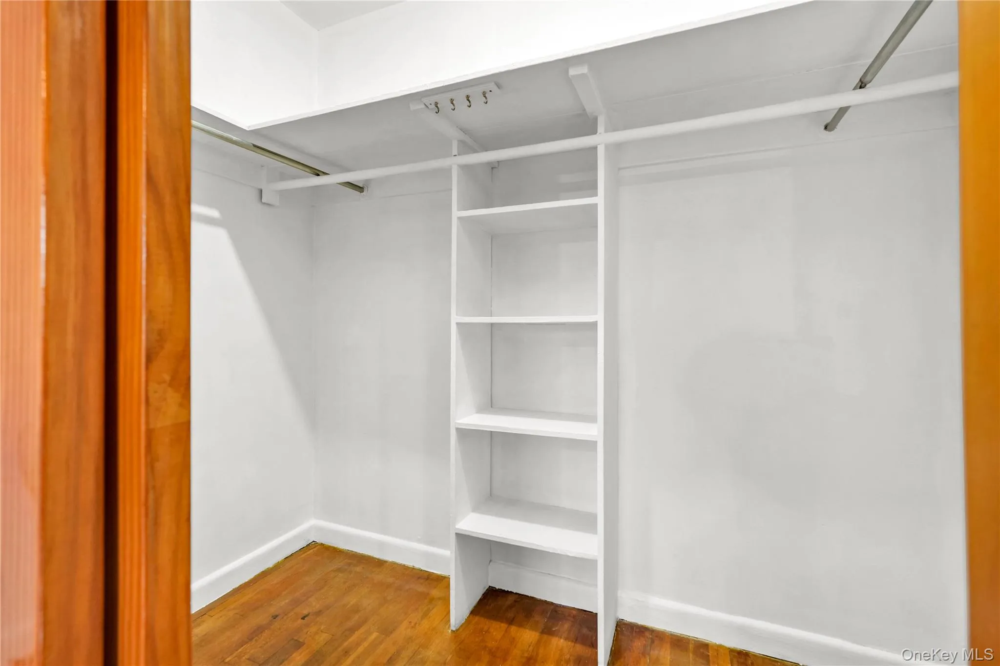 62-12 69th Place, New York, NY, 2 Bedrooms Bedrooms, 4 Rooms Rooms,1 BathroomBathrooms,Residential Lease,For Rent,69th,0,1041854 62-12 69th Place, New York, NY, 2 Bedrooms Bedrooms, 4 Rooms Rooms,1 BathroomBathrooms,Residential Lease,For Rent,69th,0,1041854