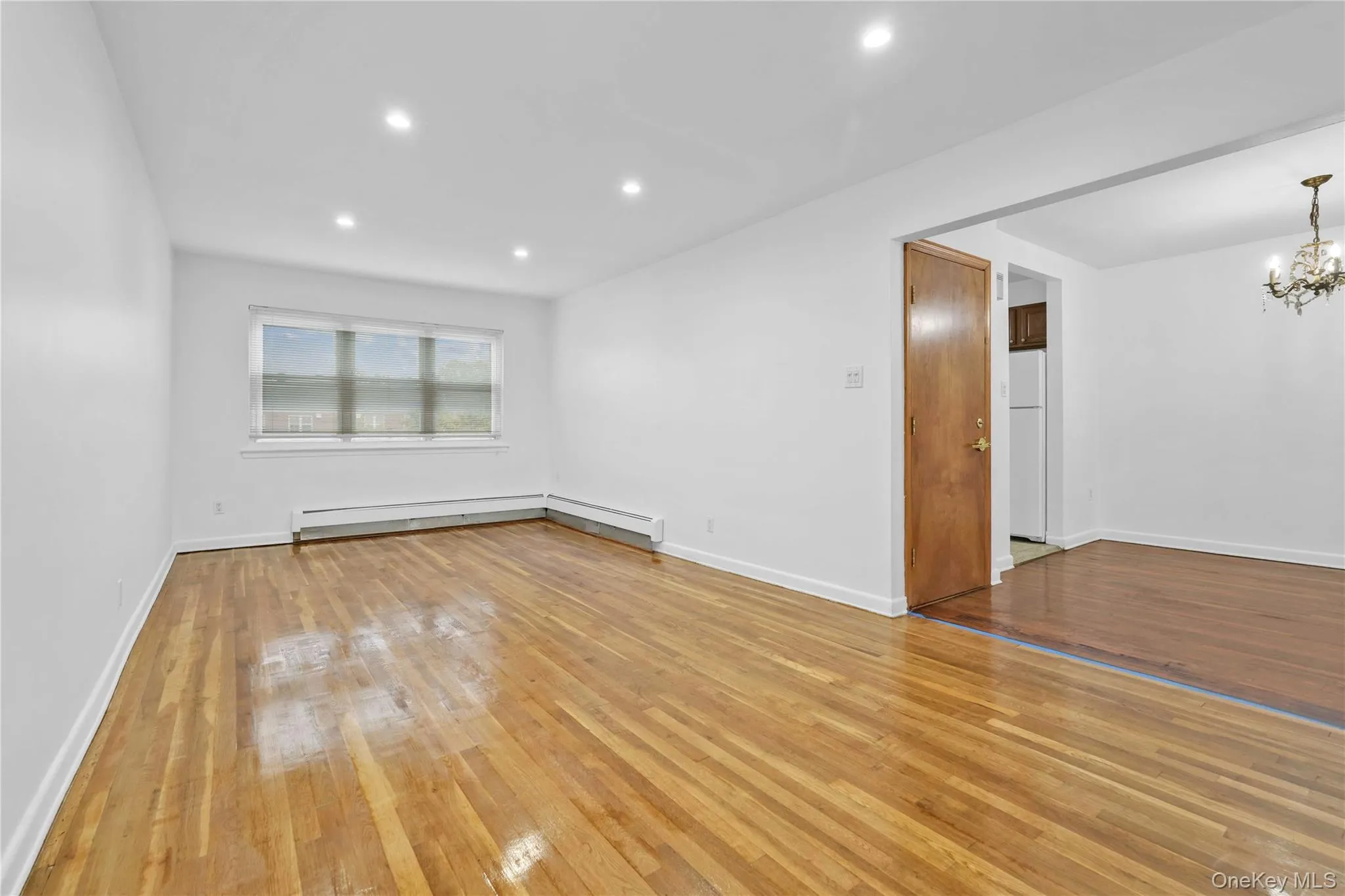 62-12 69th Place, New York, NY, 2 Bedrooms Bedrooms, 4 Rooms Rooms,1 BathroomBathrooms,Residential Lease,For Rent,69th,0,1041854 62-12 69th Place, New York, NY, 2 Bedrooms Bedrooms, 4 Rooms Rooms,1 BathroomBathrooms,Residential Lease,For Rent,69th,0,1041854