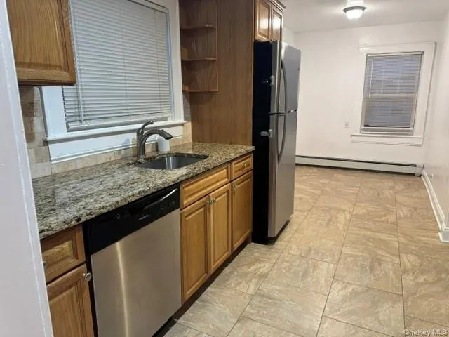 19 High Street, Hempstead, NY, 2 Bedrooms Bedrooms, 5 Rooms Rooms,1 BathroomBathrooms,Residential Lease,For Rent,High,0,1041861 19 High Street, Hempstead, NY, 2 Bedrooms Bedrooms, 5 Rooms Rooms,1 BathroomBathrooms,Residential Lease,For Rent,High,0,1041861