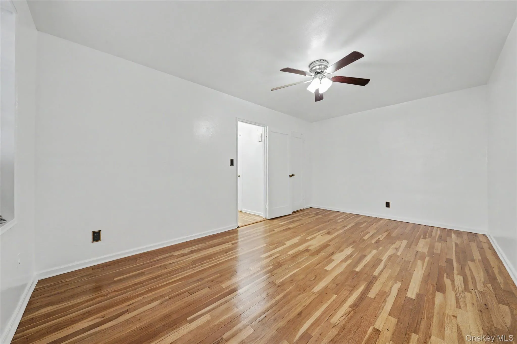 465 Lincoln Avenue, Mount Vernon, NY, 1 Bedroom Bedrooms, 4 Rooms Rooms,1 BathroomBathrooms,Residential,For Rent,Lincoln,0,1041865 465 Lincoln Avenue, Mount Vernon, NY, 1 Bedroom Bedrooms, 4 Rooms Rooms,1 BathroomBathrooms,Residential,For Rent,Lincoln,0,1041865
