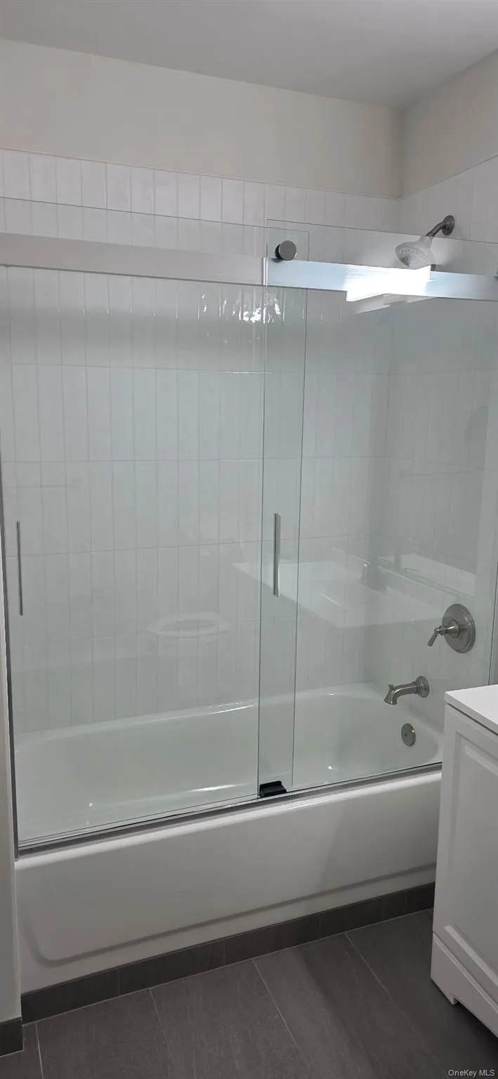 100 New Roc City Place, New Rochelle, NY, 1 Room Rooms,1 BathroomBathrooms,Residential,For Rent,New Roc City,0,1041867 100 New Roc City Place, New Rochelle, NY, 1 Room Rooms,1 BathroomBathrooms,Residential,For Rent,New Roc City,0,1041867