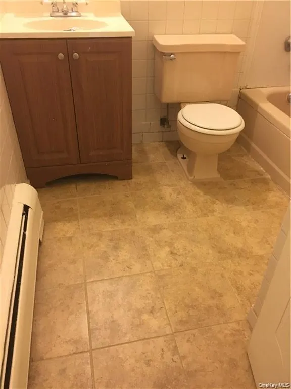 796-800 Brookridge Drive, Clarkstown, NY, 1 Bedroom Bedrooms, 3 Rooms Rooms,1 BathroomBathrooms,Residential Lease,For Rent,Brookridge,0,1041871 796-800 Brookridge Drive, Clarkstown, NY, 1 Bedroom Bedrooms, 3 Rooms Rooms,1 BathroomBathrooms,Residential Lease,For Rent,Brookridge,0,1041871