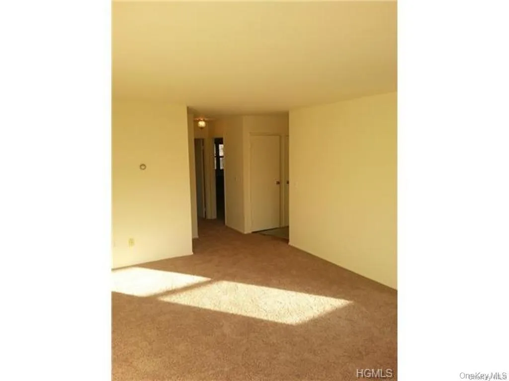 796-800 Brookridge Drive, Clarkstown, NY, 1 Bedroom Bedrooms, 3 Rooms Rooms,1 BathroomBathrooms,Residential Lease,For Rent,Brookridge,0,1041871 796-800 Brookridge Drive, Clarkstown, NY, 1 Bedroom Bedrooms, 3 Rooms Rooms,1 BathroomBathrooms,Residential Lease,For Rent,Brookridge,0,1041871