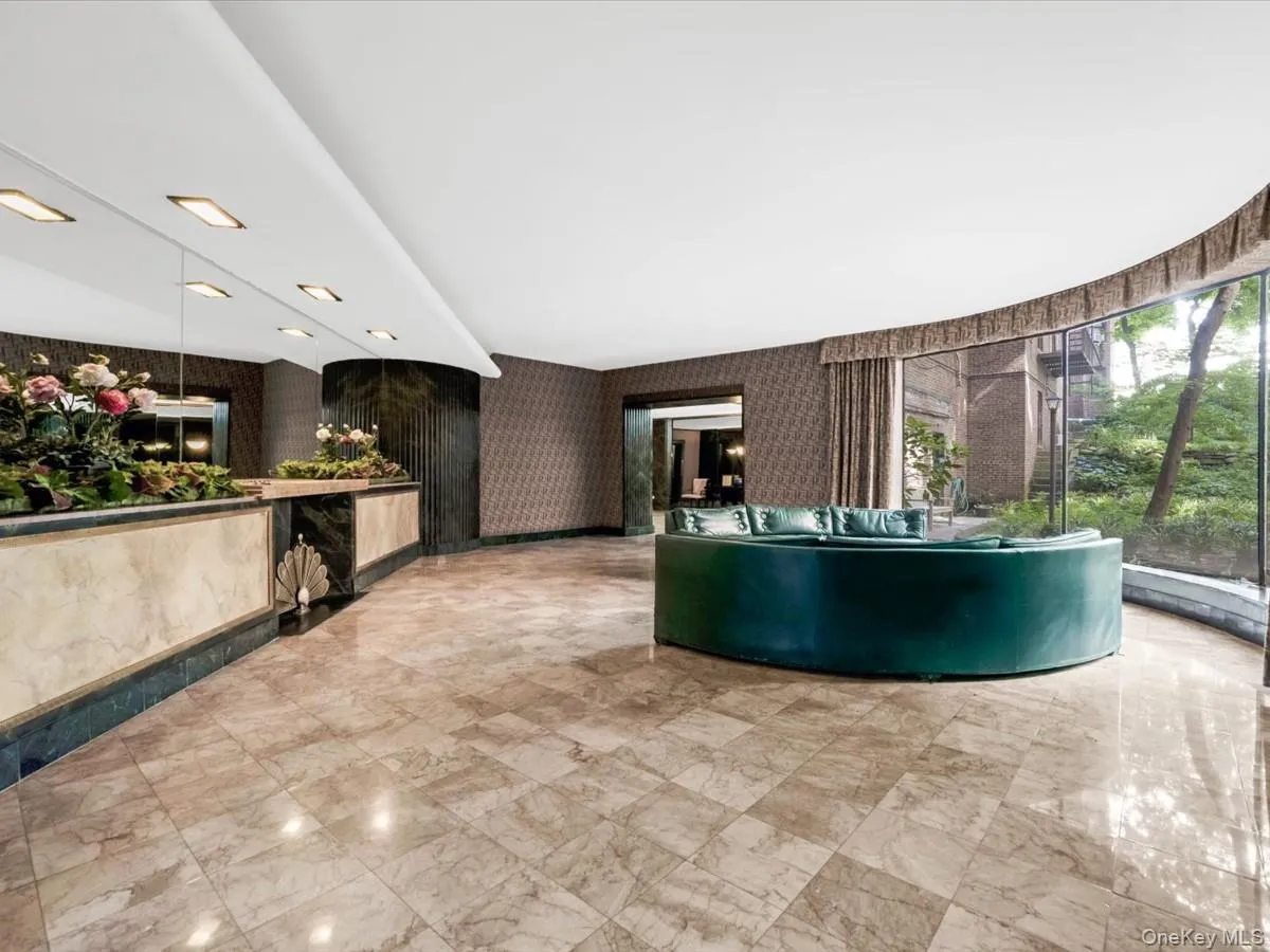 69-10 Yellowstone Boulevard, New York, NY, 1 Bedroom Bedrooms, 4 Rooms Rooms,1 BathroomBathrooms,Residential,For Rent,Yellowstone,0,1041873 69-10 Yellowstone Boulevard, New York, NY, 1 Bedroom Bedrooms, 4 Rooms Rooms,1 BathroomBathrooms,Residential,For Rent,Yellowstone,0,1041873