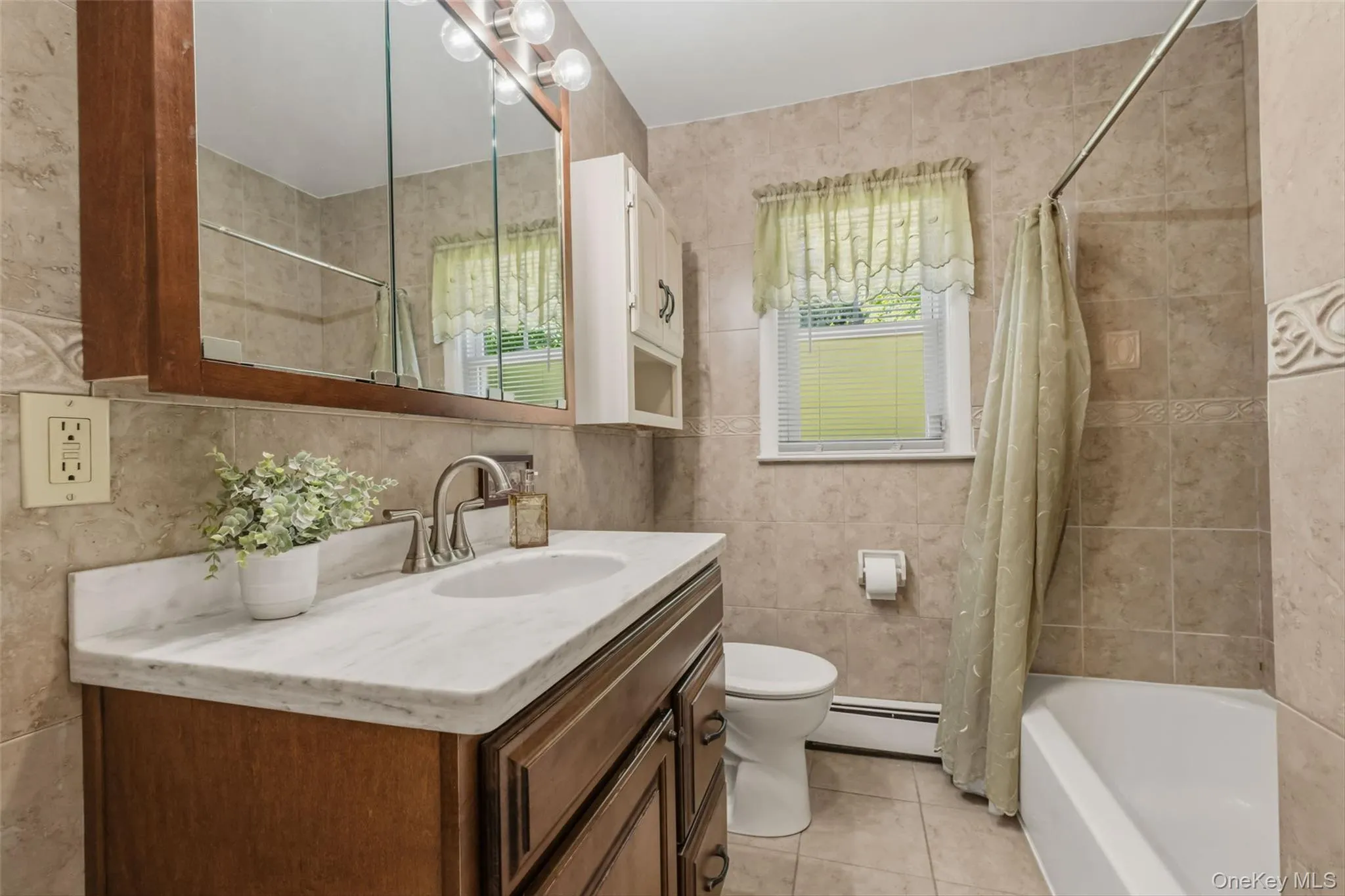 Full bath on main level Full bath on main level
