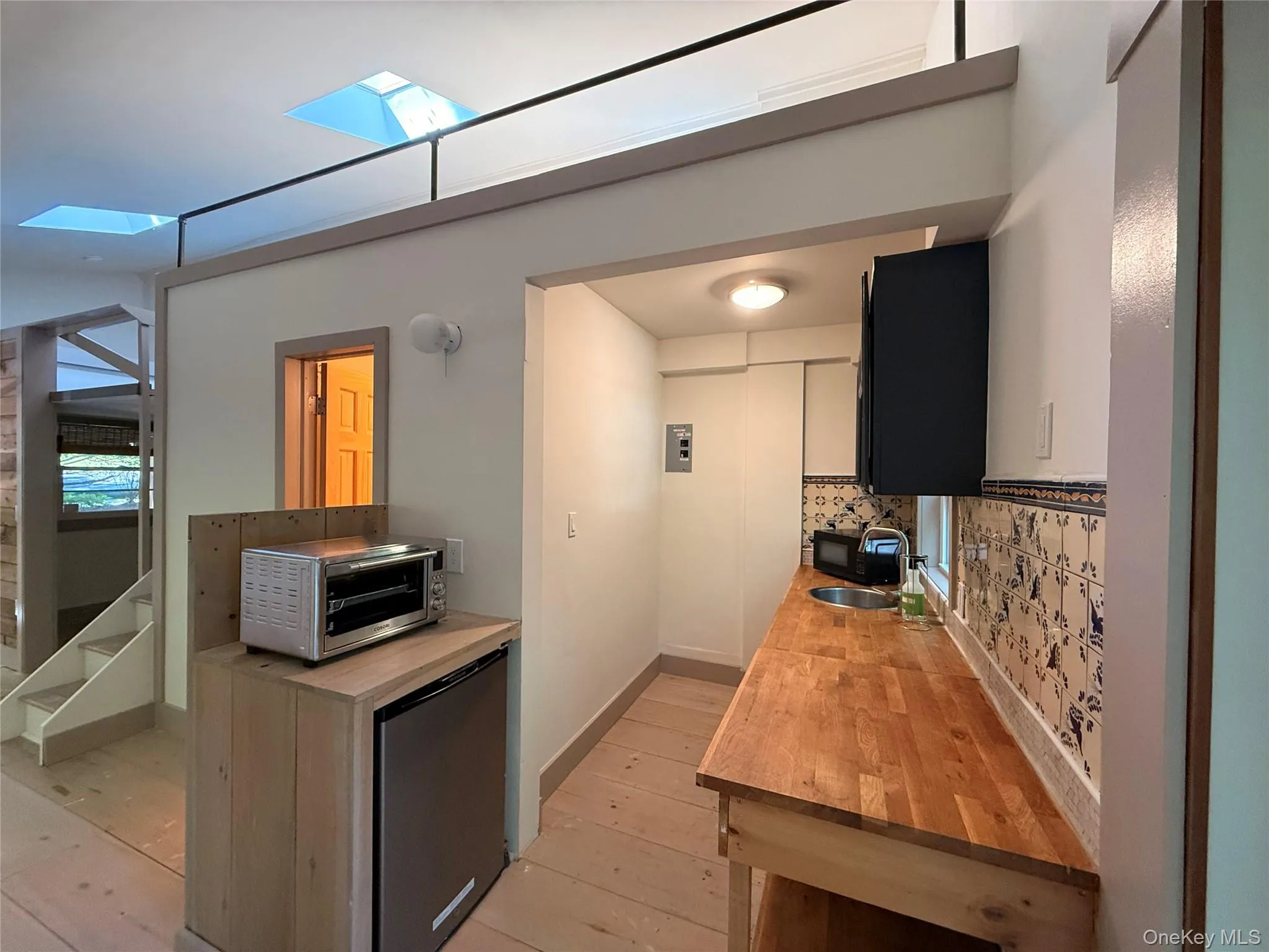 331 Thompson Street, Brookhaven, NY, 1 Bedroom Bedrooms, 3 Rooms Rooms,1 BathroomBathrooms,Residential Lease,For Rent,Thompson,0,1041881 331 Thompson Street, Brookhaven, NY, 1 Bedroom Bedrooms, 3 Rooms Rooms,1 BathroomBathrooms,Residential Lease,For Rent,Thompson,0,1041881