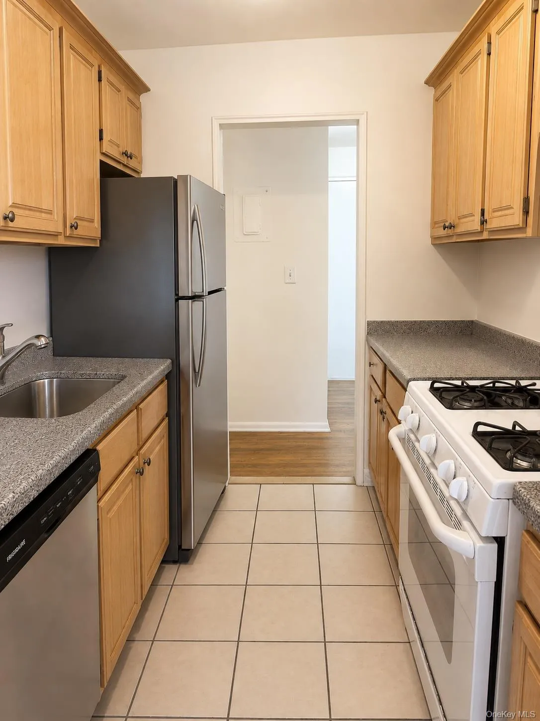 855 Broadway, Long Beach, NY, 1 Bedroom Bedrooms, 4 Rooms Rooms,1 BathroomBathrooms,Residential,For Rent,Broadway,0,1041883 855 Broadway, Long Beach, NY, 1 Bedroom Bedrooms, 4 Rooms Rooms,1 BathroomBathrooms,Residential,For Rent,Broadway,0,1041883