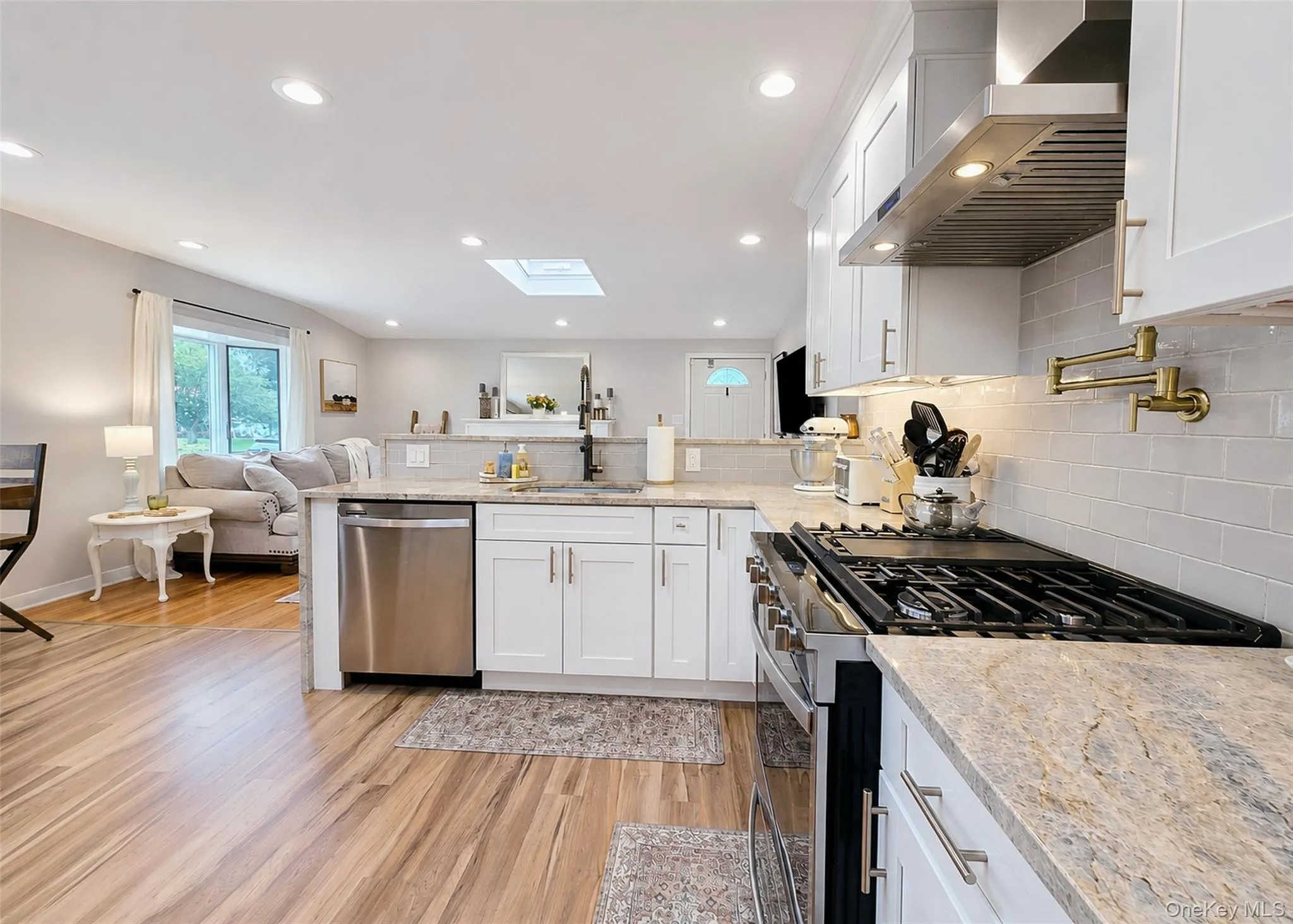 21 Duane Drive, Brookhaven, NY, 3 Bedrooms Bedrooms, 6 Rooms Rooms,2 BathroomsBathrooms,Residential,For Rent,Duane,0,1041890 21 Duane Drive, Brookhaven, NY, 3 Bedrooms Bedrooms, 6 Rooms Rooms,2 BathroomsBathrooms,Residential,For Rent,Duane,0,1041890