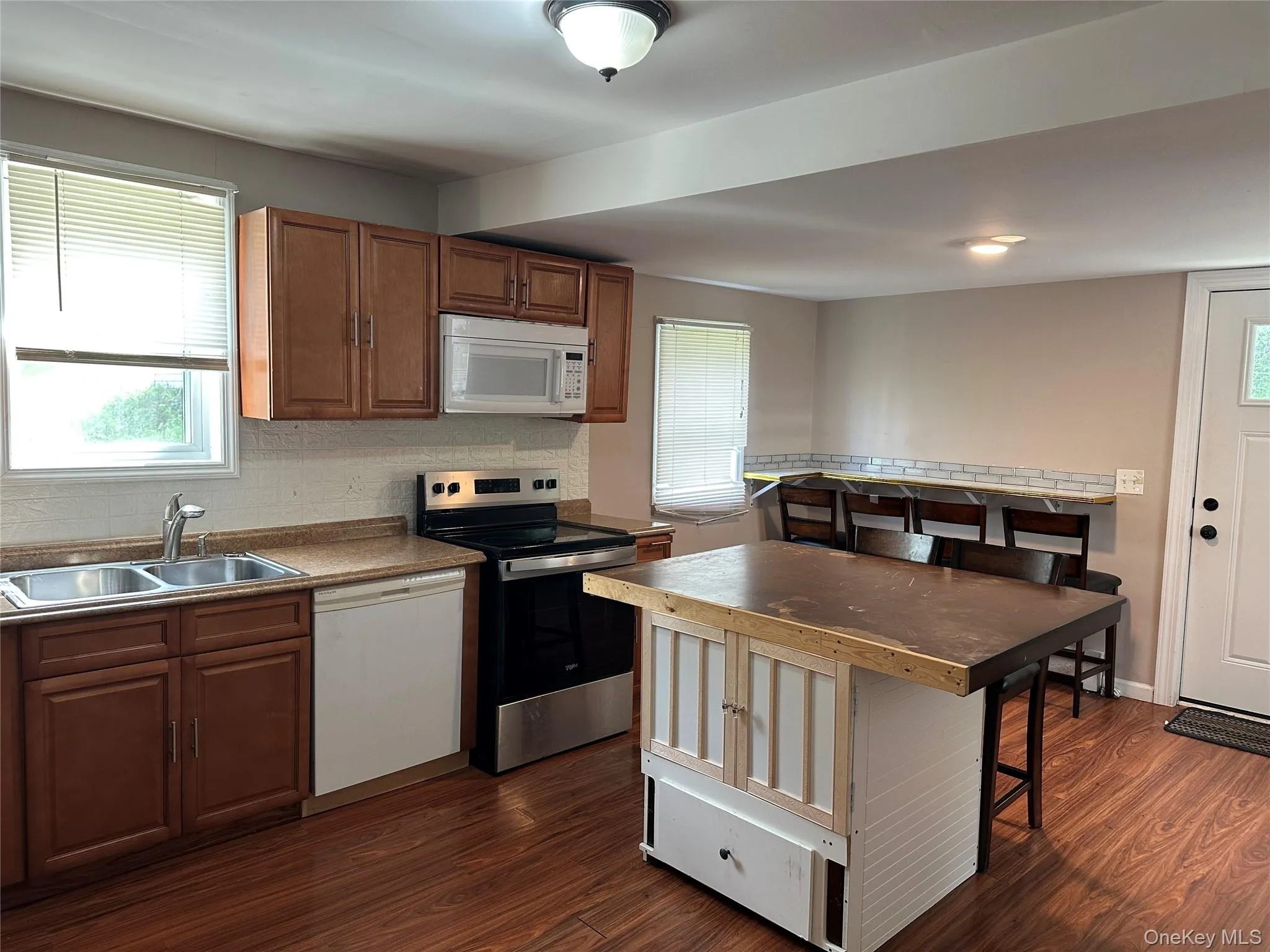 19 & 25 Finch Street, Rockland, NY, 6 Bedrooms Bedrooms, 10 Rooms Rooms,2 BathroomsBathrooms,Residential,For Rent,Finch,0,1041891 19 & 25 Finch Street, Rockland, NY, 6 Bedrooms Bedrooms, 10 Rooms Rooms,2 BathroomsBathrooms,Residential,For Rent,Finch,0,1041891