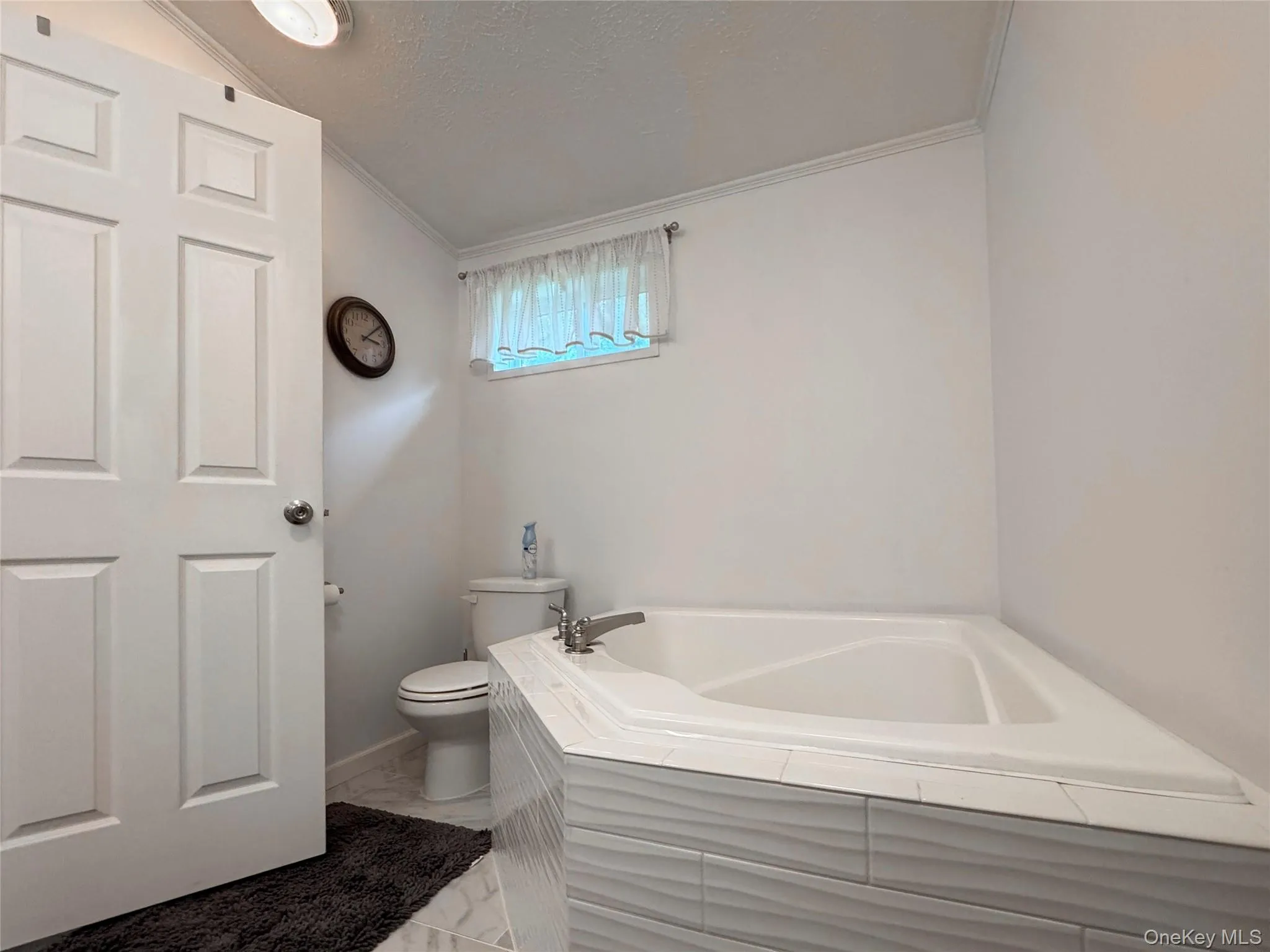 1800 Osborn Ave. Unit 1E Osborn, Riverhead, NY, 3 Bedrooms Bedrooms, 5 Rooms Rooms,2 BathroomsBathrooms,Residential,For Rent,Osborn,0,1041892 1800 Osborn Ave. Unit 1E Osborn, Riverhead, NY, 3 Bedrooms Bedrooms, 5 Rooms Rooms,2 BathroomsBathrooms,Residential,For Rent,Osborn,0,1041892
