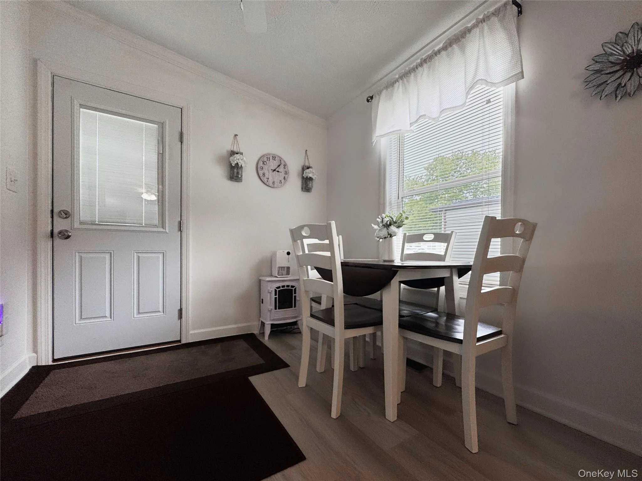1800 Osborn Ave. Unit 1E Osborn, Riverhead, NY, 3 Bedrooms Bedrooms, 5 Rooms Rooms,2 BathroomsBathrooms,Residential,For Rent,Osborn,0,1041892 1800 Osborn Ave. Unit 1E Osborn, Riverhead, NY, 3 Bedrooms Bedrooms, 5 Rooms Rooms,2 BathroomsBathrooms,Residential,For Rent,Osborn,0,1041892