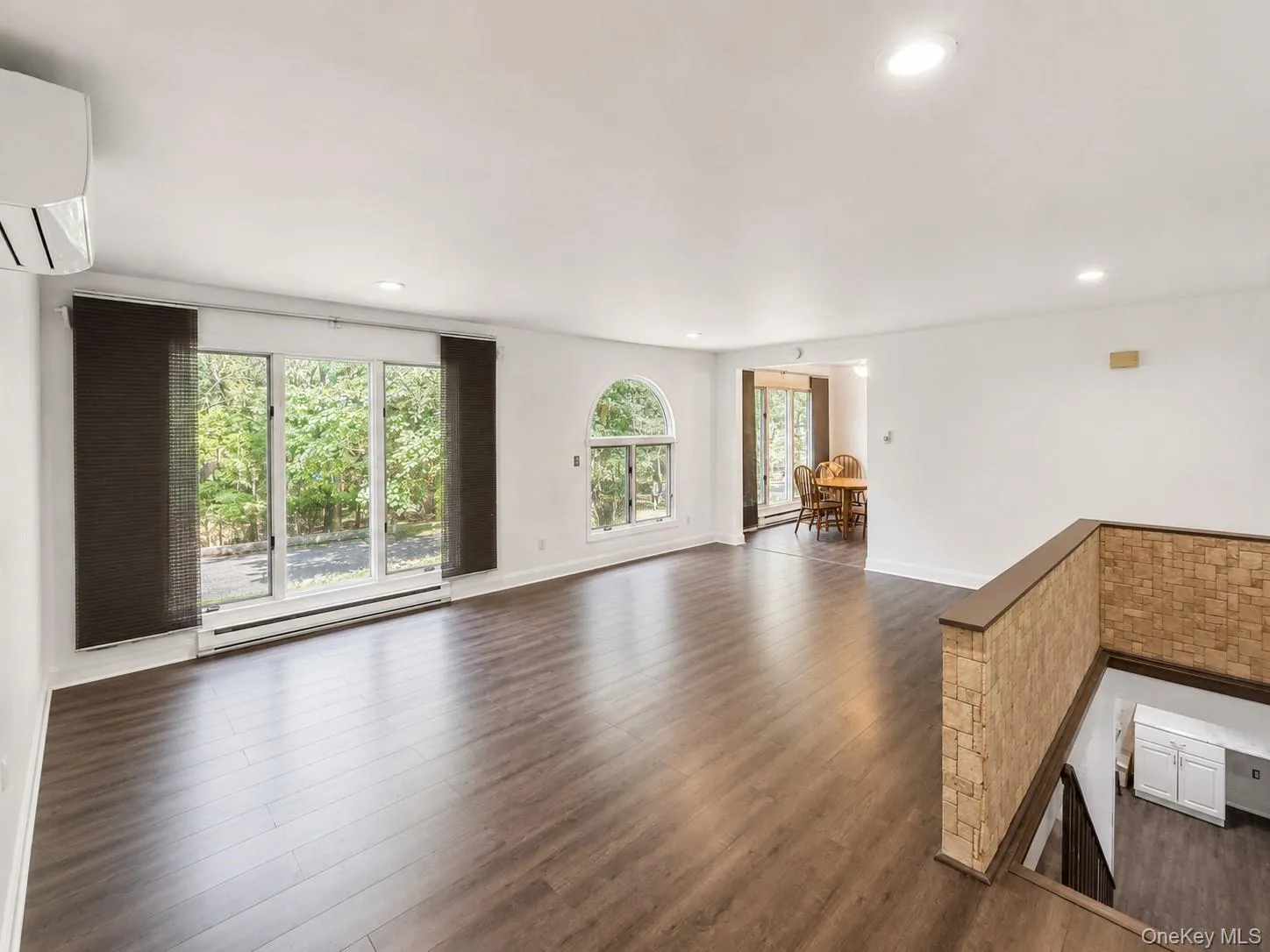 33 Buckingham Circle, Thompson, NY, 3 Bedrooms Bedrooms, 6 Rooms Rooms,2 BathroomsBathrooms,Residential,For Rent,Buckingham,0,1041893 33 Buckingham Circle, Thompson, NY, 3 Bedrooms Bedrooms, 6 Rooms Rooms,2 BathroomsBathrooms,Residential,For Rent,Buckingham,0,1041893