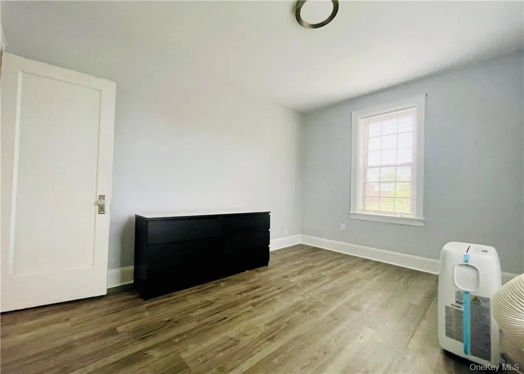12 Chatsworth Avenue, Mamaroneck, NY, 1 Bedroom Bedrooms, 3 Rooms Rooms,1 BathroomBathrooms,Residential Lease,For Rent,Chatsworth,0,1041894 12 Chatsworth Avenue, Mamaroneck, NY, 1 Bedroom Bedrooms, 3 Rooms Rooms,1 BathroomBathrooms,Residential Lease,For Rent,Chatsworth,0,1041894
