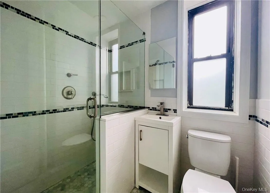 12 Chatsworth Avenue, Mamaroneck, NY, 1 Bedroom Bedrooms, 3 Rooms Rooms,1 BathroomBathrooms,Residential Lease,For Rent,Chatsworth,0,1041894 12 Chatsworth Avenue, Mamaroneck, NY, 1 Bedroom Bedrooms, 3 Rooms Rooms,1 BathroomBathrooms,Residential Lease,For Rent,Chatsworth,0,1041894