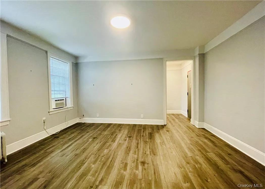 12 Chatsworth Avenue, Mamaroneck, NY, 1 Bedroom Bedrooms, 3 Rooms Rooms,1 BathroomBathrooms,Residential Lease,For Rent,Chatsworth,0,1041894 12 Chatsworth Avenue, Mamaroneck, NY, 1 Bedroom Bedrooms, 3 Rooms Rooms,1 BathroomBathrooms,Residential Lease,For Rent,Chatsworth,0,1041894
