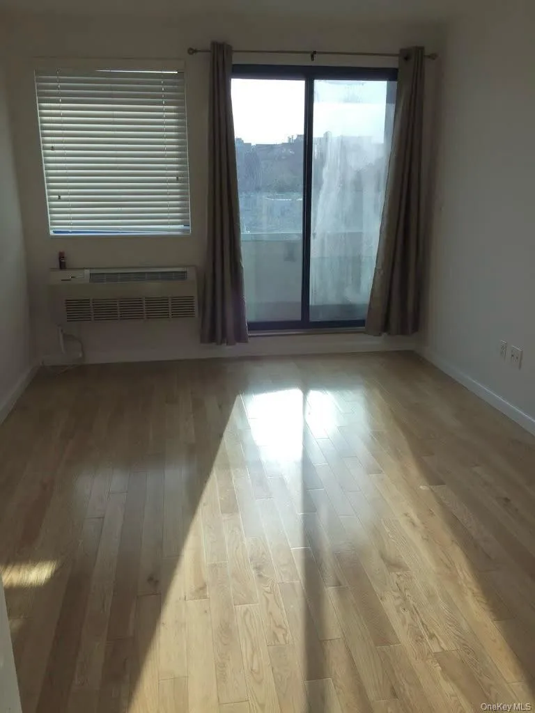30-80 21st Street, New York, NY, 2 Bedrooms Bedrooms, 6 Rooms Rooms,2 BathroomsBathrooms,Residential Lease,For Rent,21st,0,1041896 30-80 21st Street, New York, NY, 2 Bedrooms Bedrooms, 6 Rooms Rooms,2 BathroomsBathrooms,Residential Lease,For Rent,21st,0,1041896