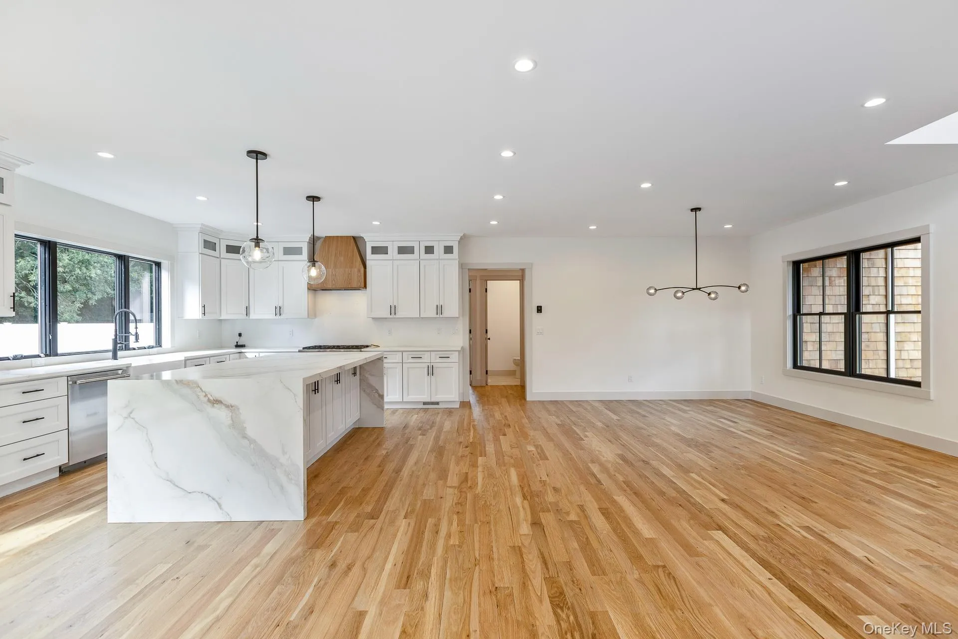 17 Nidzyn Avenue, Southampton, NY, 5 Bedrooms Bedrooms, 11 Rooms Rooms,4 BathroomsBathrooms,Residential,For Rent,Nidzyn,0,1041897 17 Nidzyn Avenue, Southampton, NY, 5 Bedrooms Bedrooms, 11 Rooms Rooms,4 BathroomsBathrooms,Residential,For Rent,Nidzyn,0,1041897
