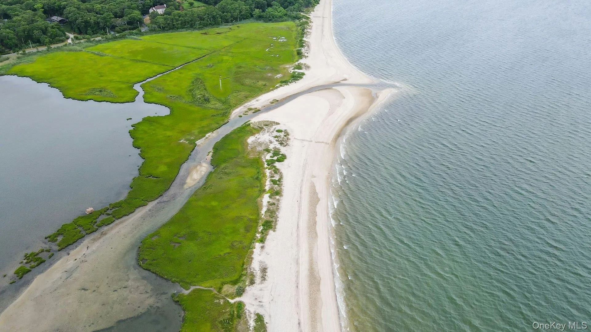 69 Squiretown Road, Southampton, NY, 2 Bedroom Bedrooms, 6 Room Rooms,1 BathroomBathrooms,Residential Lease,For Rent,Squiretown,0,1041899 69 Squiretown Road, Southampton, NY, 2 Bedroom Bedrooms, 6 Room Rooms,1 BathroomBathrooms,Residential Lease,For Rent,Squiretown,0,1041899