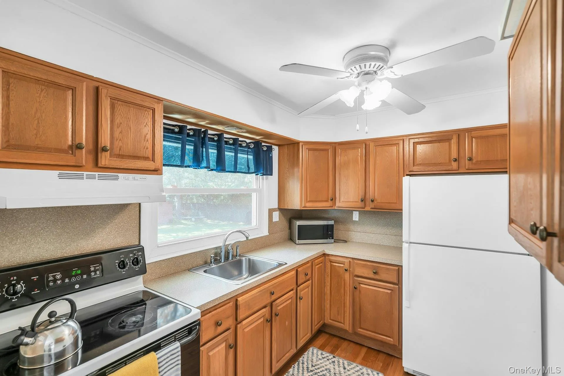 69 Squiretown Road, Southampton, NY, 2 Bedroom Bedrooms, 6 Room Rooms,1 BathroomBathrooms,Residential Lease,For Rent,Squiretown,0,1041899 69 Squiretown Road, Southampton, NY, 2 Bedroom Bedrooms, 6 Room Rooms,1 BathroomBathrooms,Residential Lease,For Rent,Squiretown,0,1041899