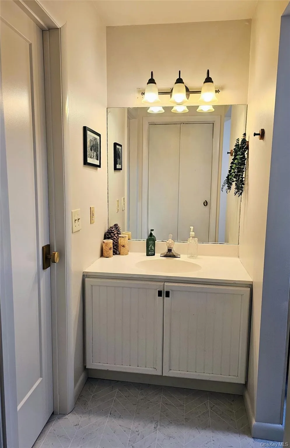 27 Fox Run, Fallsburg, NY, 2 Bedrooms Bedrooms, 6 Rooms Rooms,2 BathroomsBathrooms,Residential,For Rent,Fox,0,1041901 27 Fox Run, Fallsburg, NY, 2 Bedrooms Bedrooms, 6 Rooms Rooms,2 BathroomsBathrooms,Residential,For Rent,Fox,0,1041901