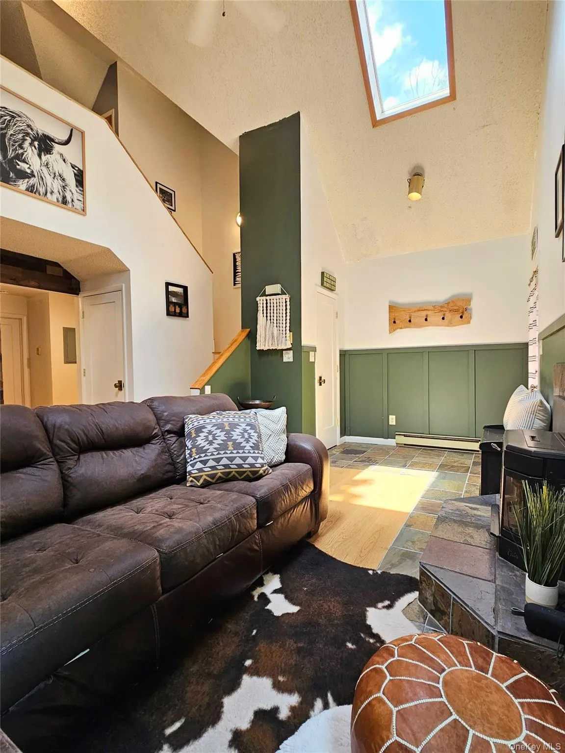 27 Fox Run, Fallsburg, NY, 2 Bedrooms Bedrooms, 6 Rooms Rooms,2 BathroomsBathrooms,Residential,For Rent,Fox,0,1041901 27 Fox Run, Fallsburg, NY, 2 Bedrooms Bedrooms, 6 Rooms Rooms,2 BathroomsBathrooms,Residential,For Rent,Fox,0,1041901