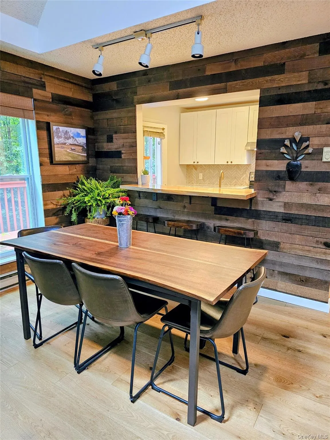 27 Fox Run, Fallsburg, NY, 2 Bedrooms Bedrooms, 6 Rooms Rooms,2 BathroomsBathrooms,Residential,For Rent,Fox,0,1041901 27 Fox Run, Fallsburg, NY, 2 Bedrooms Bedrooms, 6 Rooms Rooms,2 BathroomsBathrooms,Residential,For Rent,Fox,0,1041901