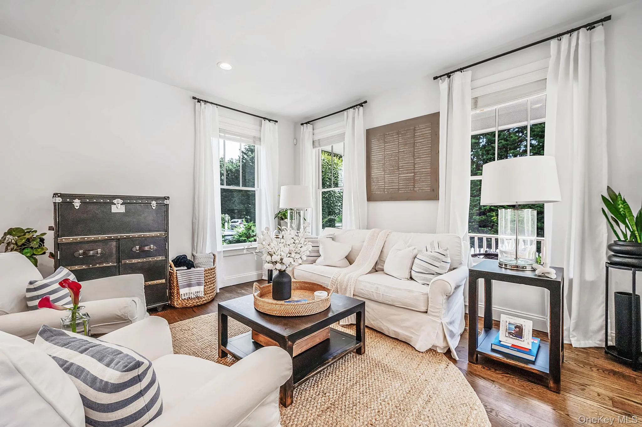24 Pond Crossing, Southampton, NY, 3 Bedrooms Bedrooms, 12 Rooms Rooms,3 BathroomsBathrooms,Residential,For Rent,Pond,0,1041905 24 Pond Crossing, Southampton, NY, 3 Bedrooms Bedrooms, 12 Rooms Rooms,3 BathroomsBathrooms,Residential,For Rent,Pond,0,1041905
