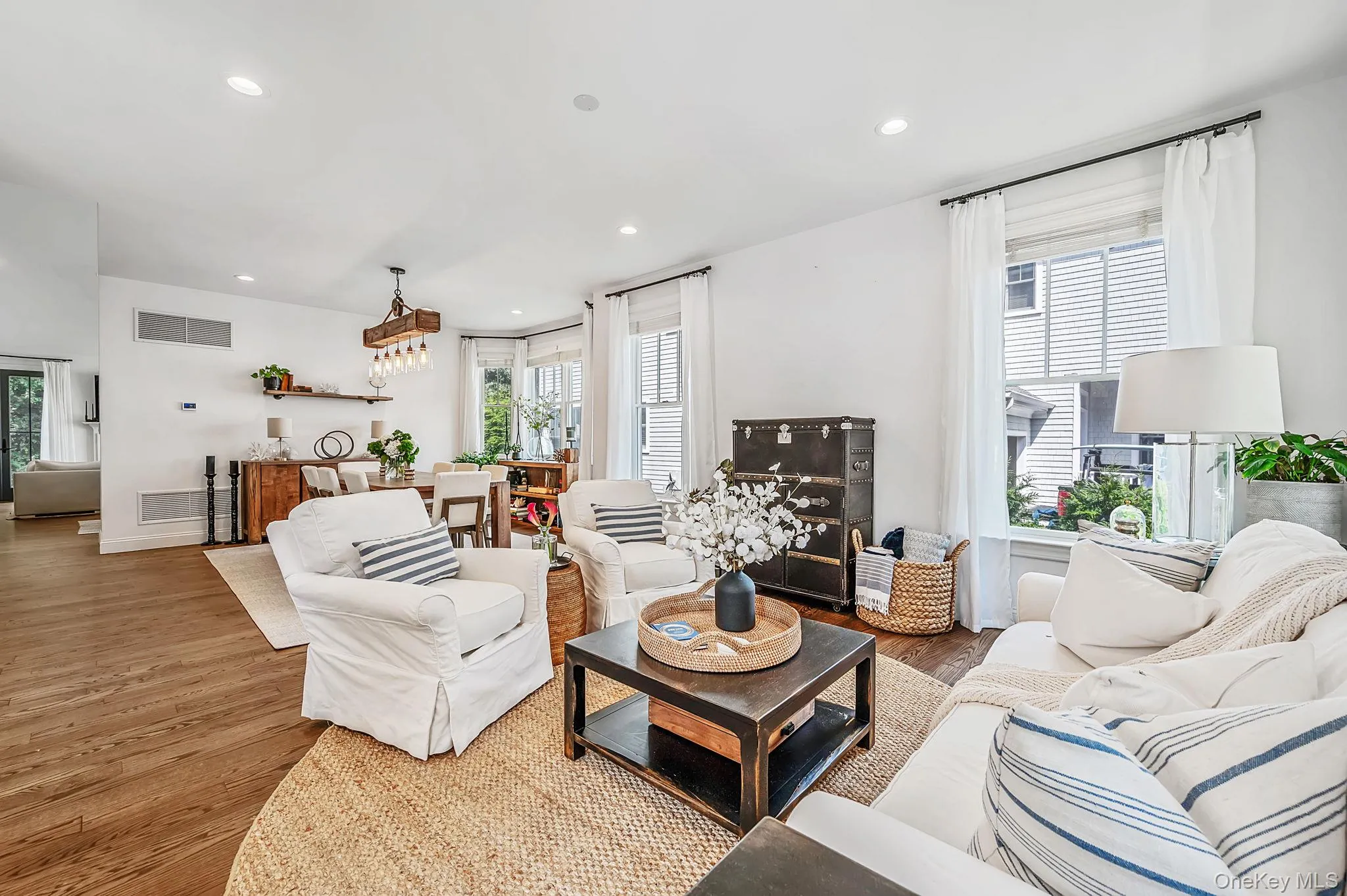 24 Pond Crossing, Southampton, NY, 3 Bedrooms Bedrooms, 12 Rooms Rooms,3 BathroomsBathrooms,Residential,For Rent,Pond,0,1041905 24 Pond Crossing, Southampton, NY, 3 Bedrooms Bedrooms, 12 Rooms Rooms,3 BathroomsBathrooms,Residential,For Rent,Pond,0,1041905