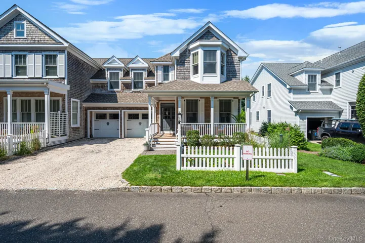 24 Pond Crossing, Southampton, New York 11968
