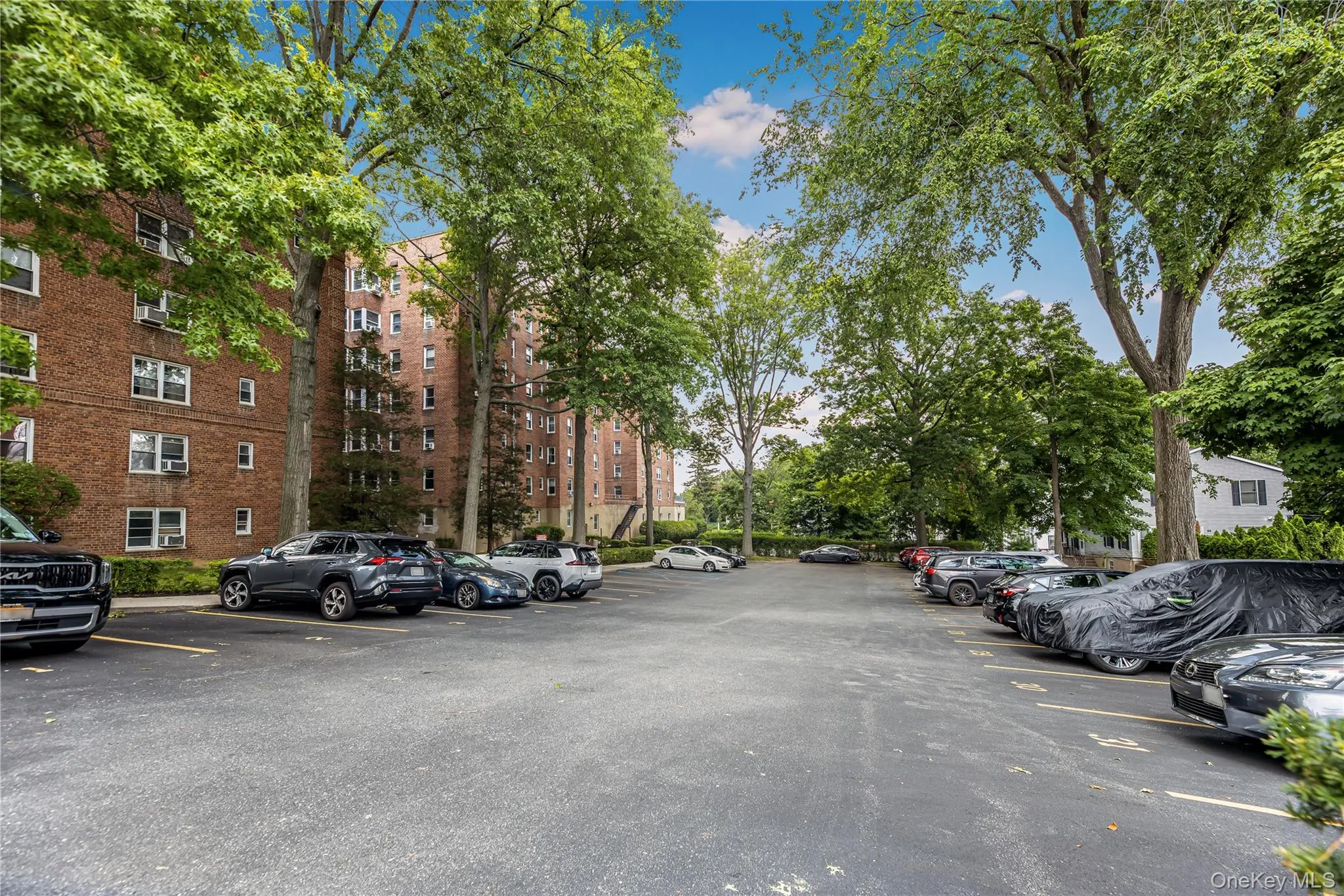 Parking lot on-site - waitlist Parking lot on-site - waitlist