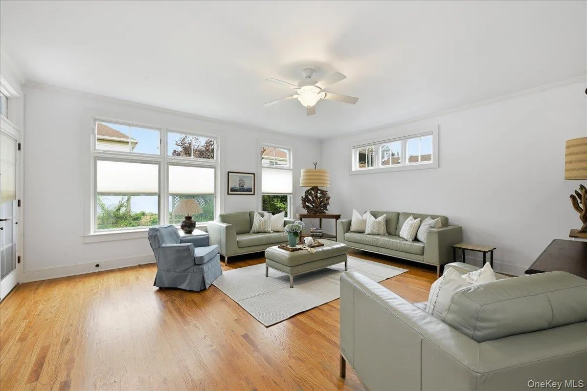 729 Penn Street, Long Beach, NY, 4 Bedrooms Bedrooms, 9 Rooms Rooms,3 BathroomsBathrooms,Residential,For Rent,Penn,0,1041909 729 Penn Street, Long Beach, NY, 4 Bedrooms Bedrooms, 9 Rooms Rooms,3 BathroomsBathrooms,Residential,For Rent,Penn,0,1041909