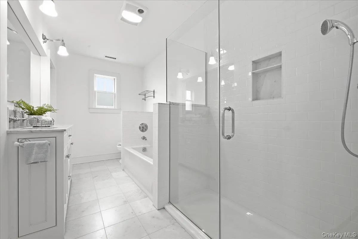 Hall Full Bath Hall Full Bath