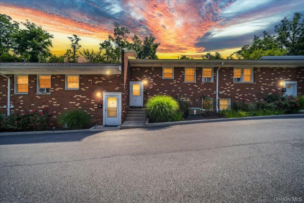 1 Alpine Drive, Wappinger, NY, 3 Bedrooms Bedrooms, 6 Rooms Rooms,1 BathroomBathrooms,Residential,For Rent,Alpine,0,1041911 1 Alpine Drive, Wappinger, NY, 3 Bedrooms Bedrooms, 6 Rooms Rooms,1 BathroomBathrooms,Residential,For Rent,Alpine,0,1041911