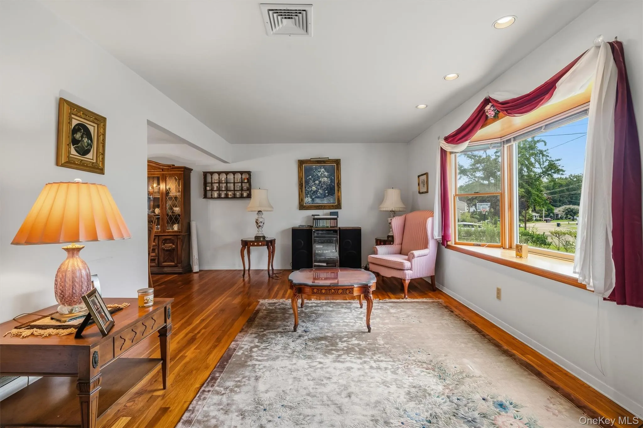 92 Edgewood Drive, Orangetown, NY, 4 Bedrooms Bedrooms, 9 Rooms Rooms,2 BathroomsBathrooms,Residential,For Rent,Edgewood,0,1041913 92 Edgewood Drive, Orangetown, NY, 4 Bedrooms Bedrooms, 9 Rooms Rooms,2 BathroomsBathrooms,Residential,For Rent,Edgewood,0,1041913