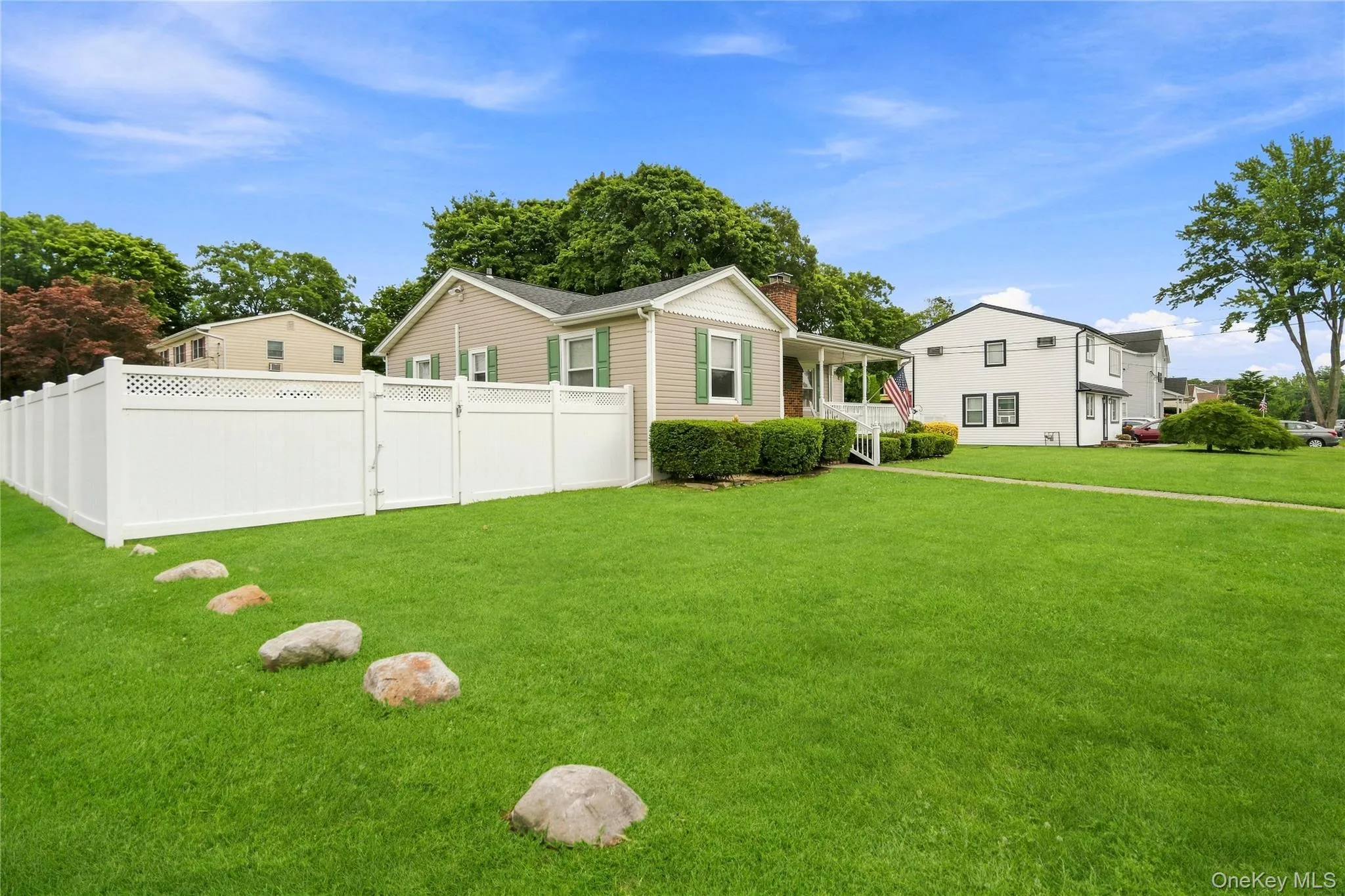 494 Putnam Avenue, Babylon, NY, 3 Bedrooms Bedrooms, 7 Rooms Rooms,1 BathroomBathrooms,Residential,For Rent,Putnam,0,1041915 494 Putnam Avenue, Babylon, NY, 3 Bedrooms Bedrooms, 7 Rooms Rooms,1 BathroomBathrooms,Residential,For Rent,Putnam,0,1041915